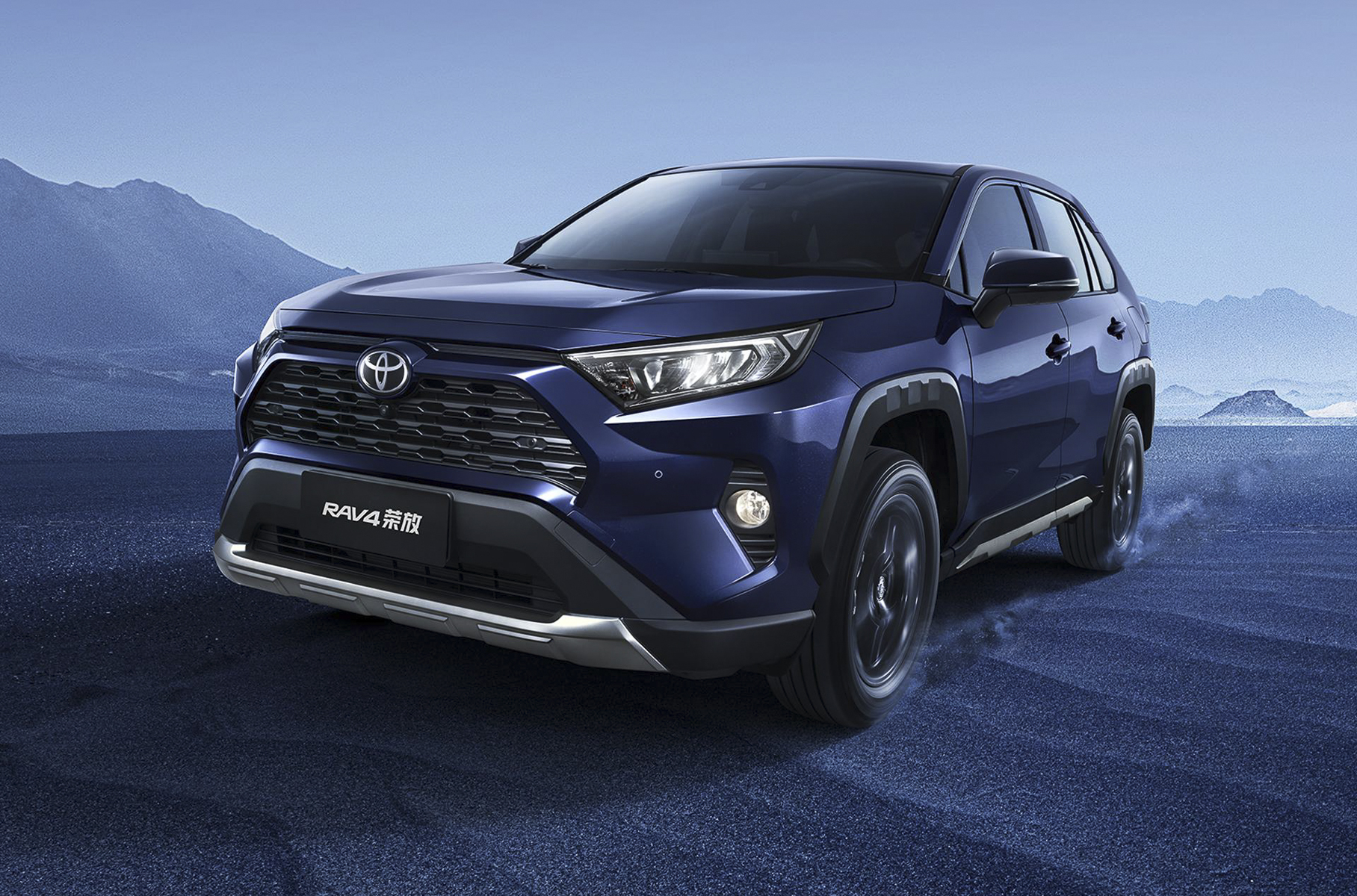 В России появились «дешевые» Toyota RAV4 из Китая с гарантией — Motor