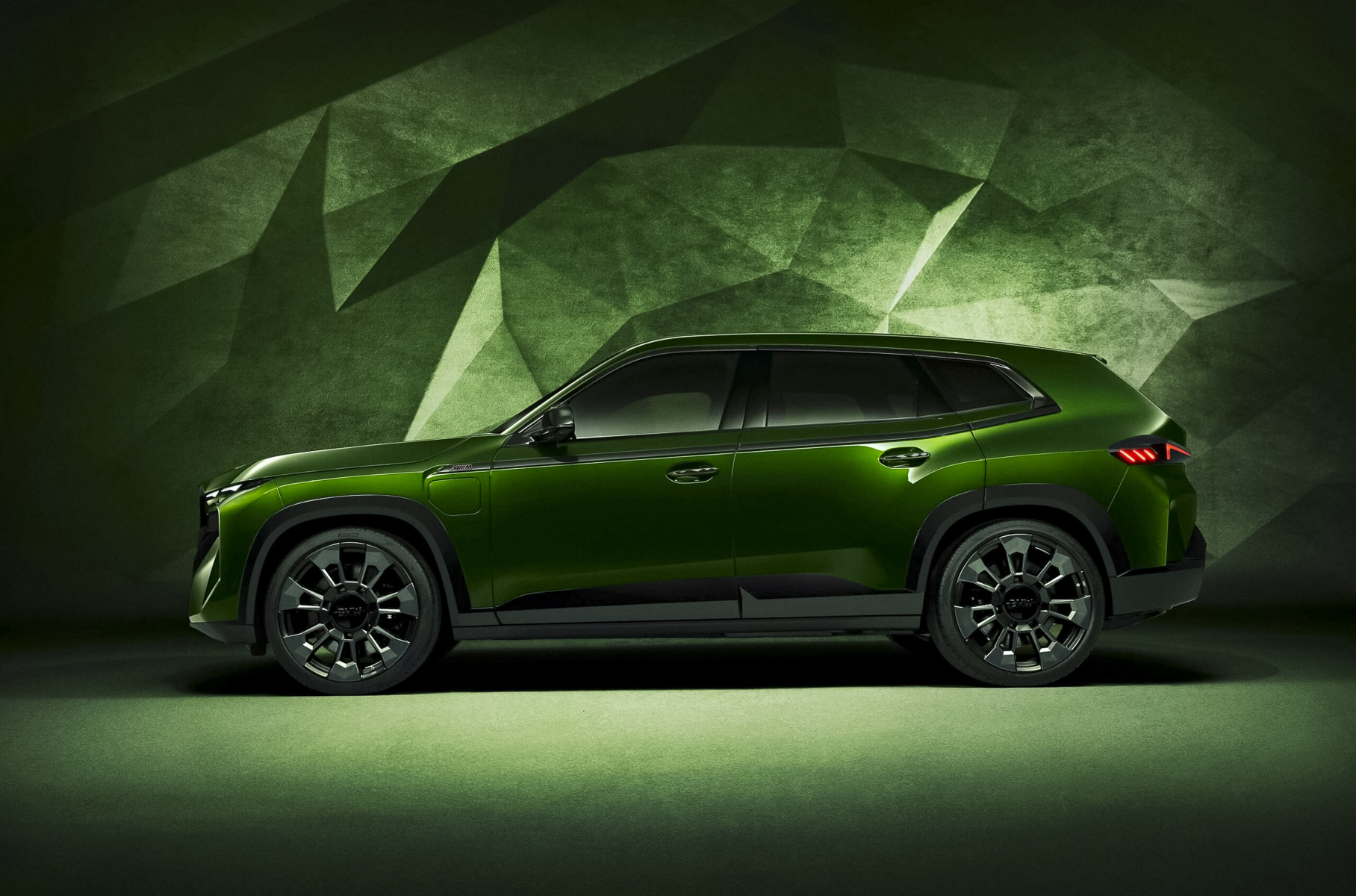 BMW XM Anglesey Green Metallic