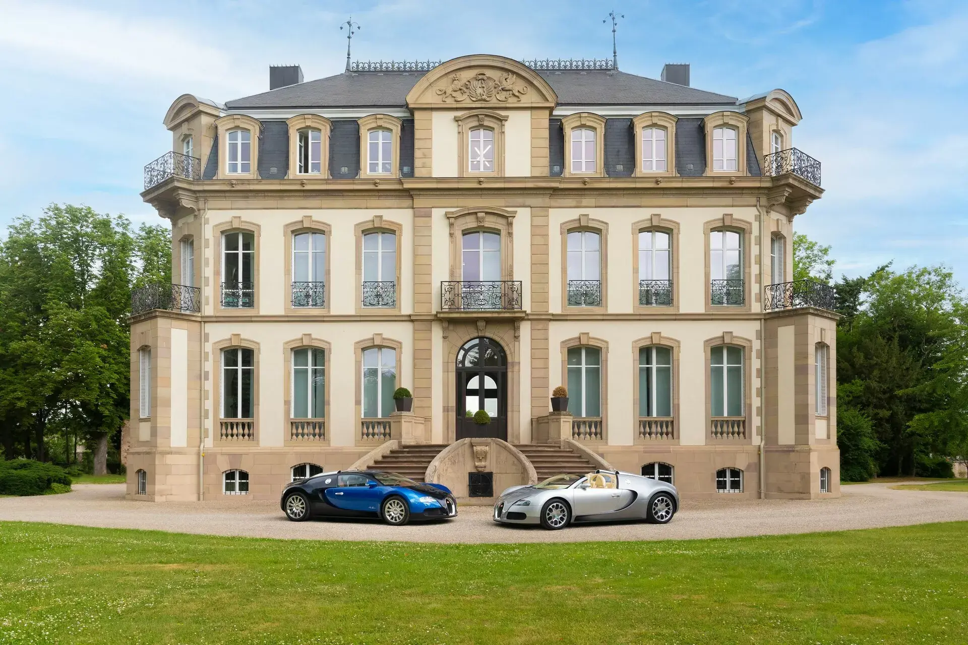 Компания Bugatti представила официальную программу реставрации гиперкаров Veyron