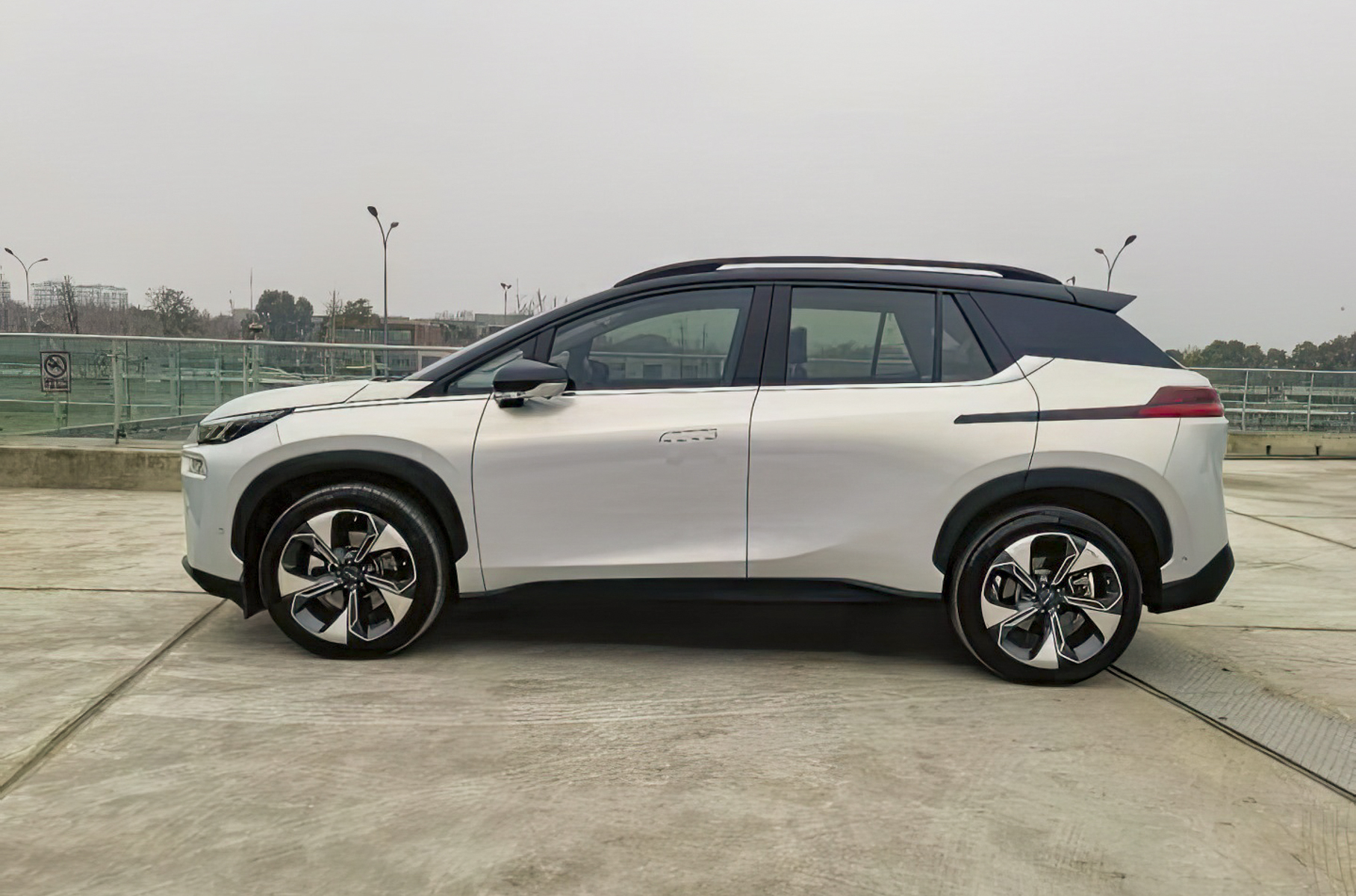 GAC Aion V 600