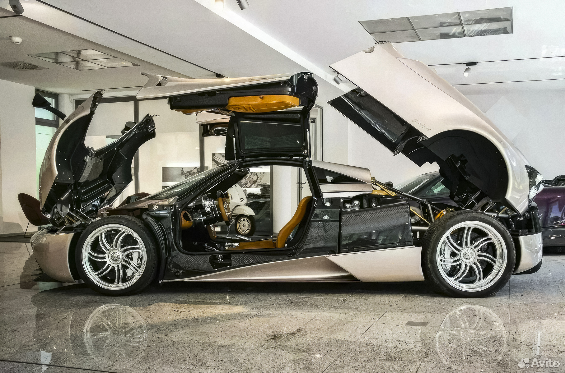 Россиянам предложили купить гиперкар Pagani Huayra за 230 миллионов рублей  — Motor