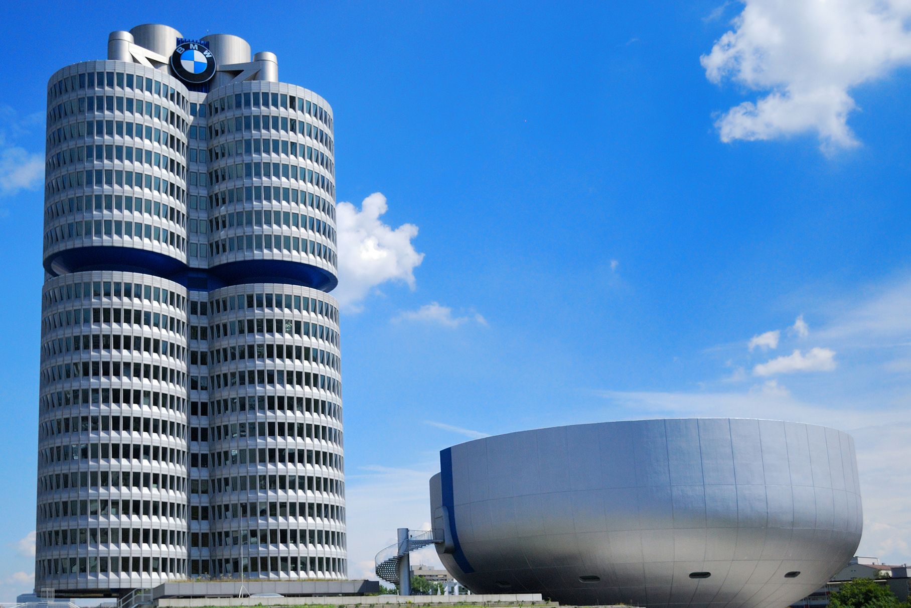 Немецкий концерн BMW отчитался о росте прибыли в 2022 году