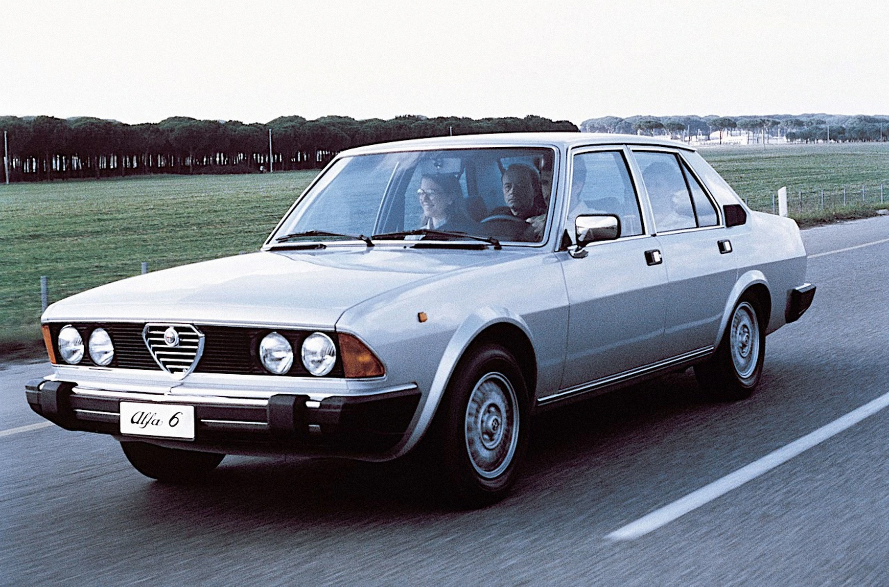 Модель бизнес-класса Alfa 6 выпускалась в 1979-1986 годах.