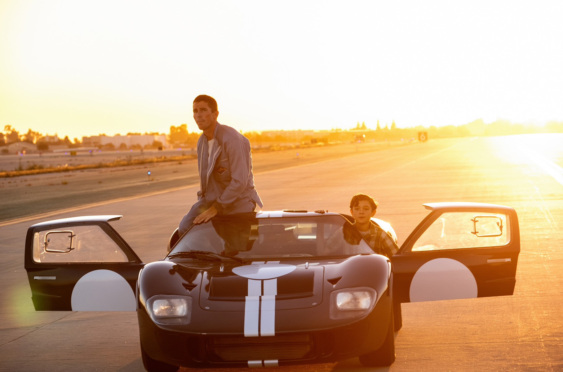 Под впечатлением от фильма «Самый быстрый Indian» Алексей Панин увлёкся быстрыми автомобилями. На гонорар за роль в комедии «Самый лучший фильм 2» актёр приобрёл спортивный Ford.