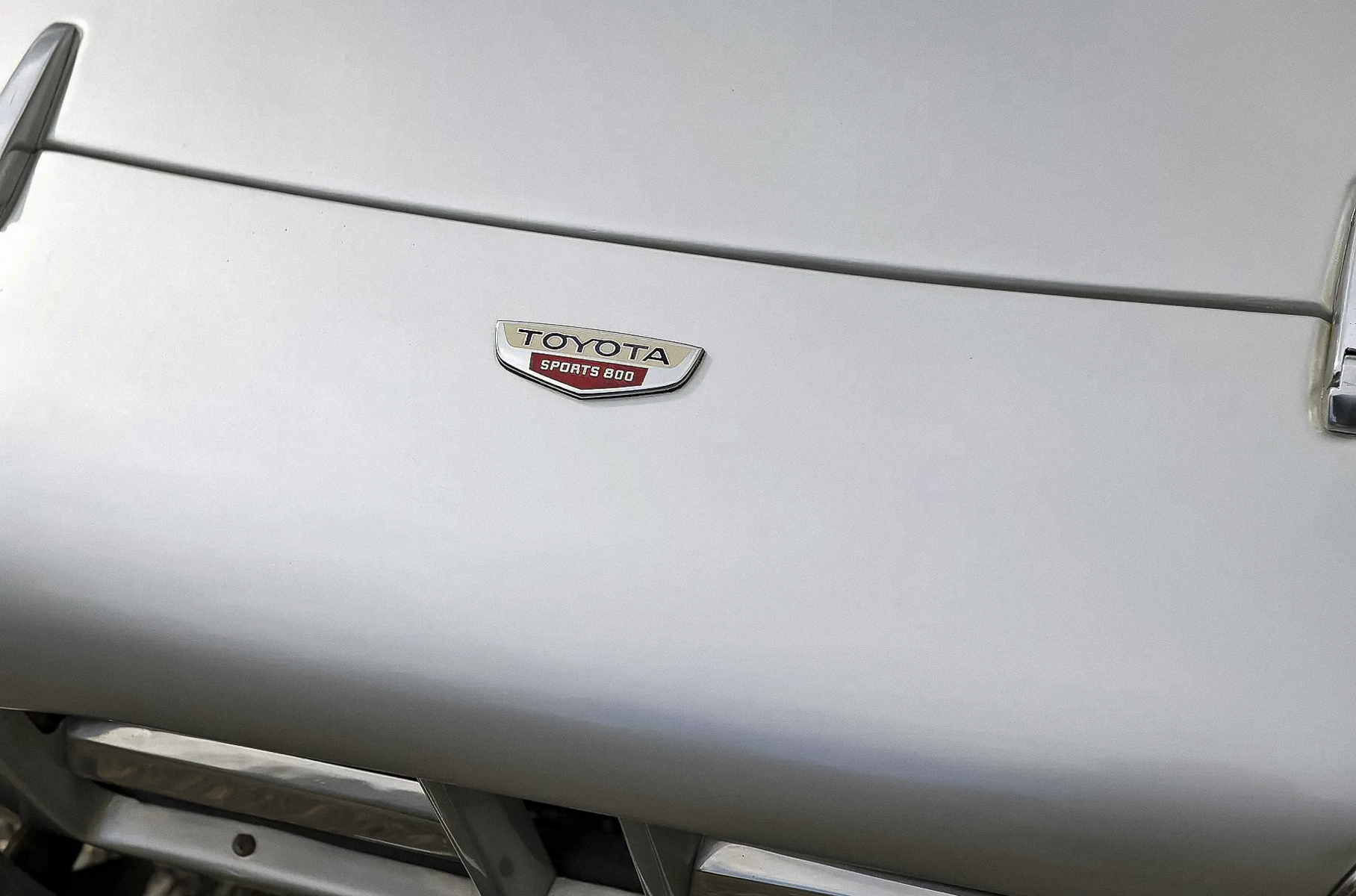 На аукцион выставили первый серийный спорткар Toyota под названием Sports 800