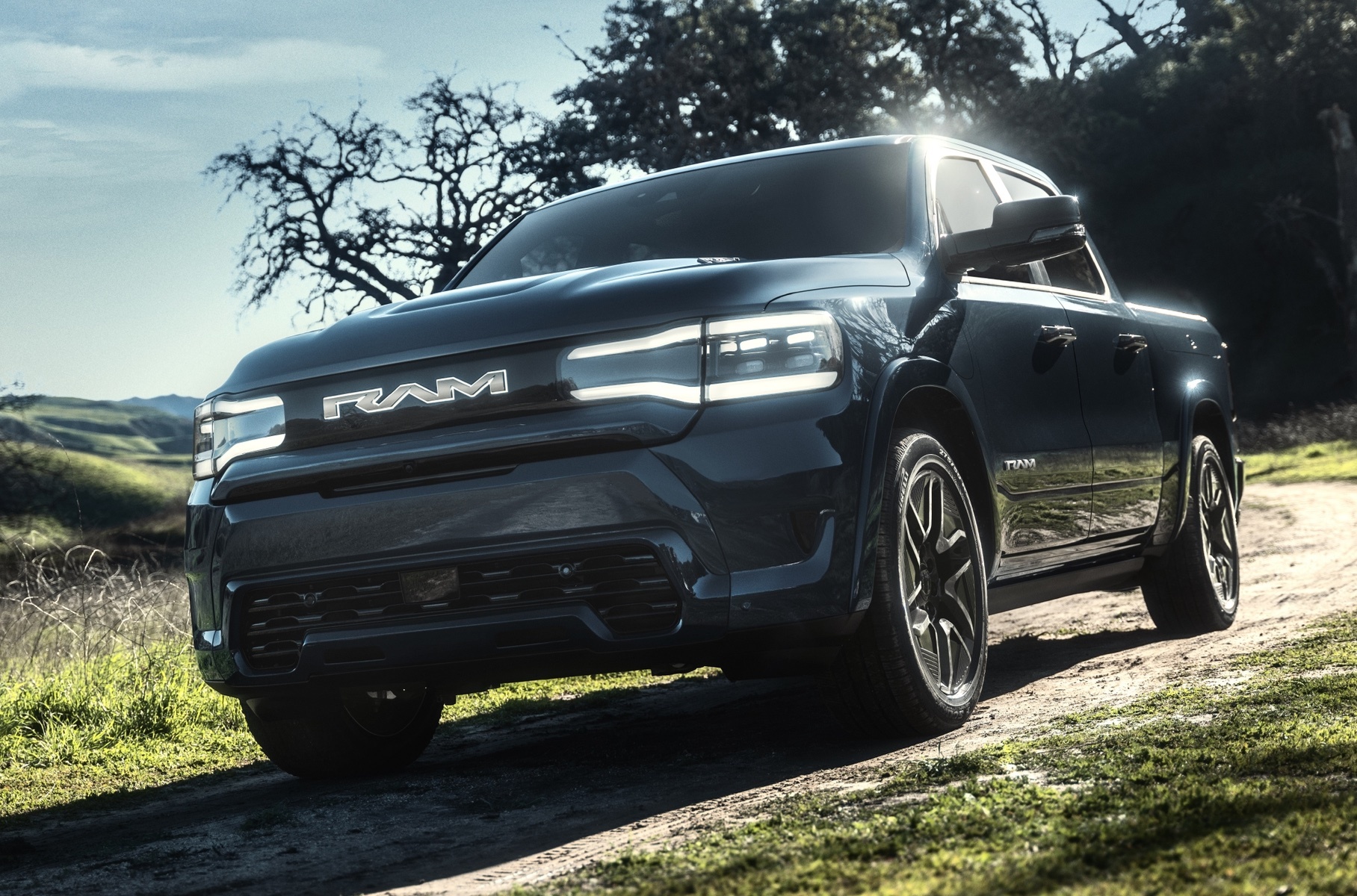 Электрический Ram 1500: 4,4 секунды до 97 км/ч и 800 км запаса хода — Motor