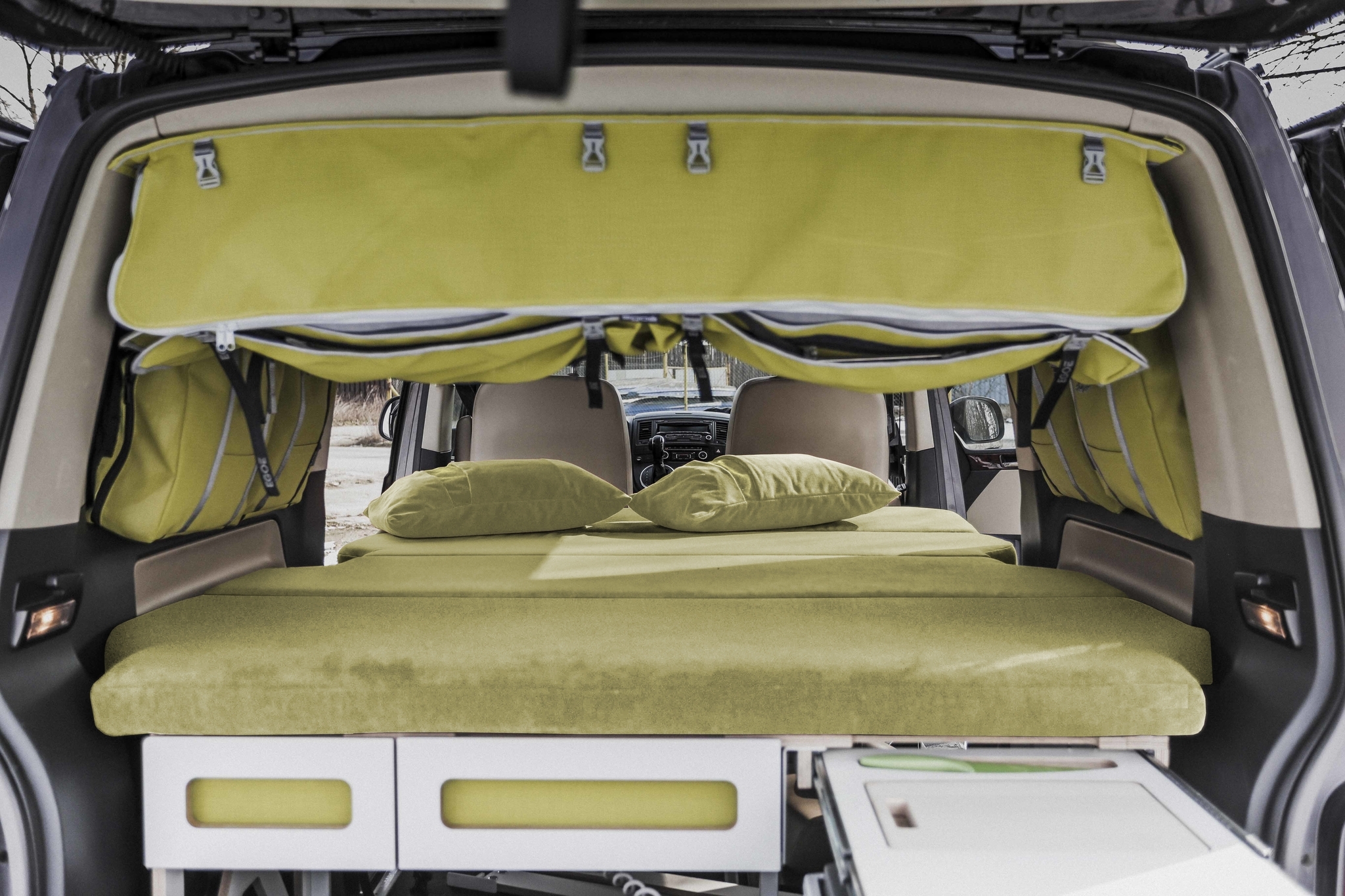 Немецкая компания Irmscher сделала из Volkswagen Multivan внедорожный дом на колёсах