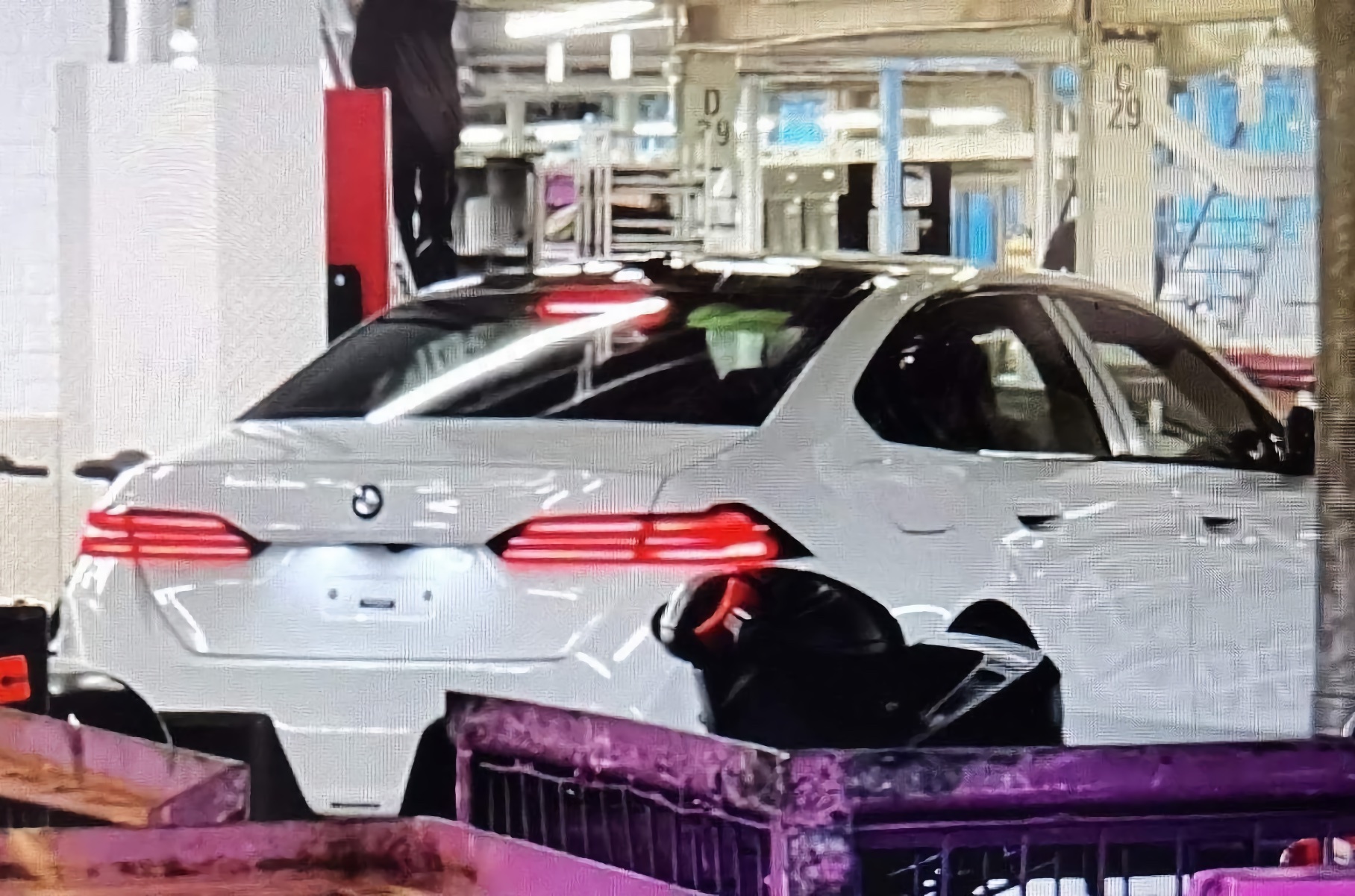 Рассекречена внешность седана BMW 5 серии нового поколения