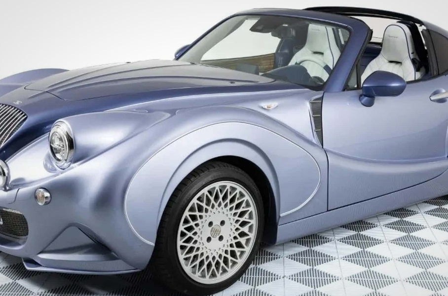 Hurtan Vintage автомобиль