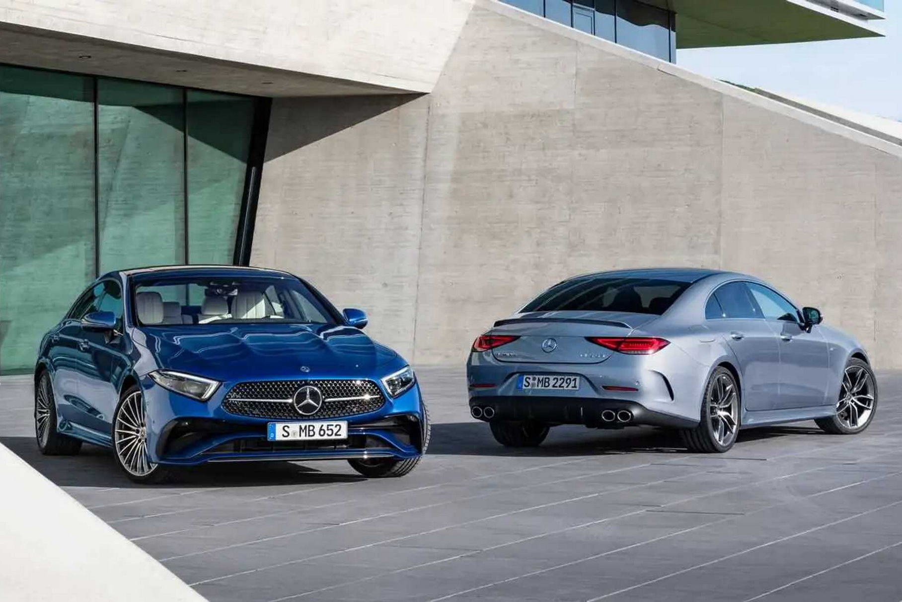 Компания Mercedes-Benz подтвердила скорую отставку стильного седана