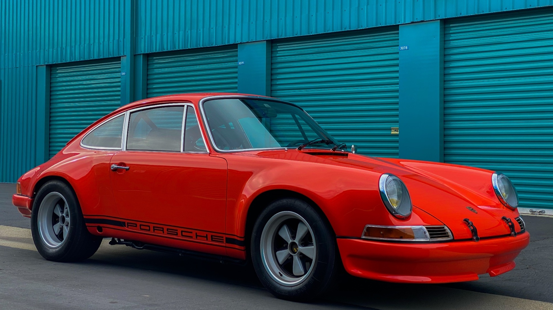 Посмотрите на 440-сильный электрический Porsche 911 ST — Motor