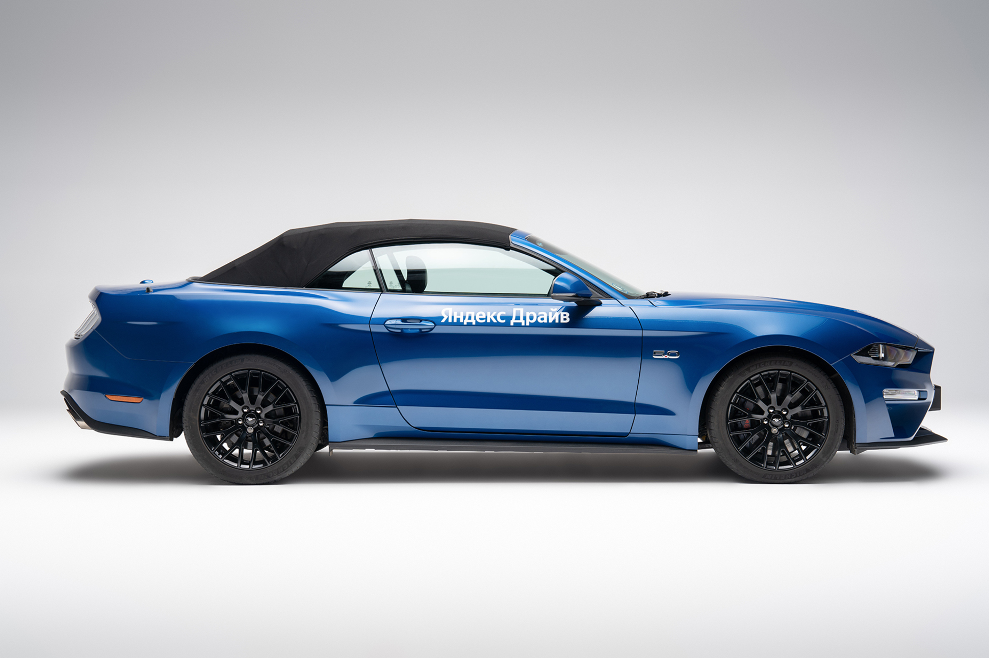 В столичном каршеринге появились новые Ford Mustang GT — Motor