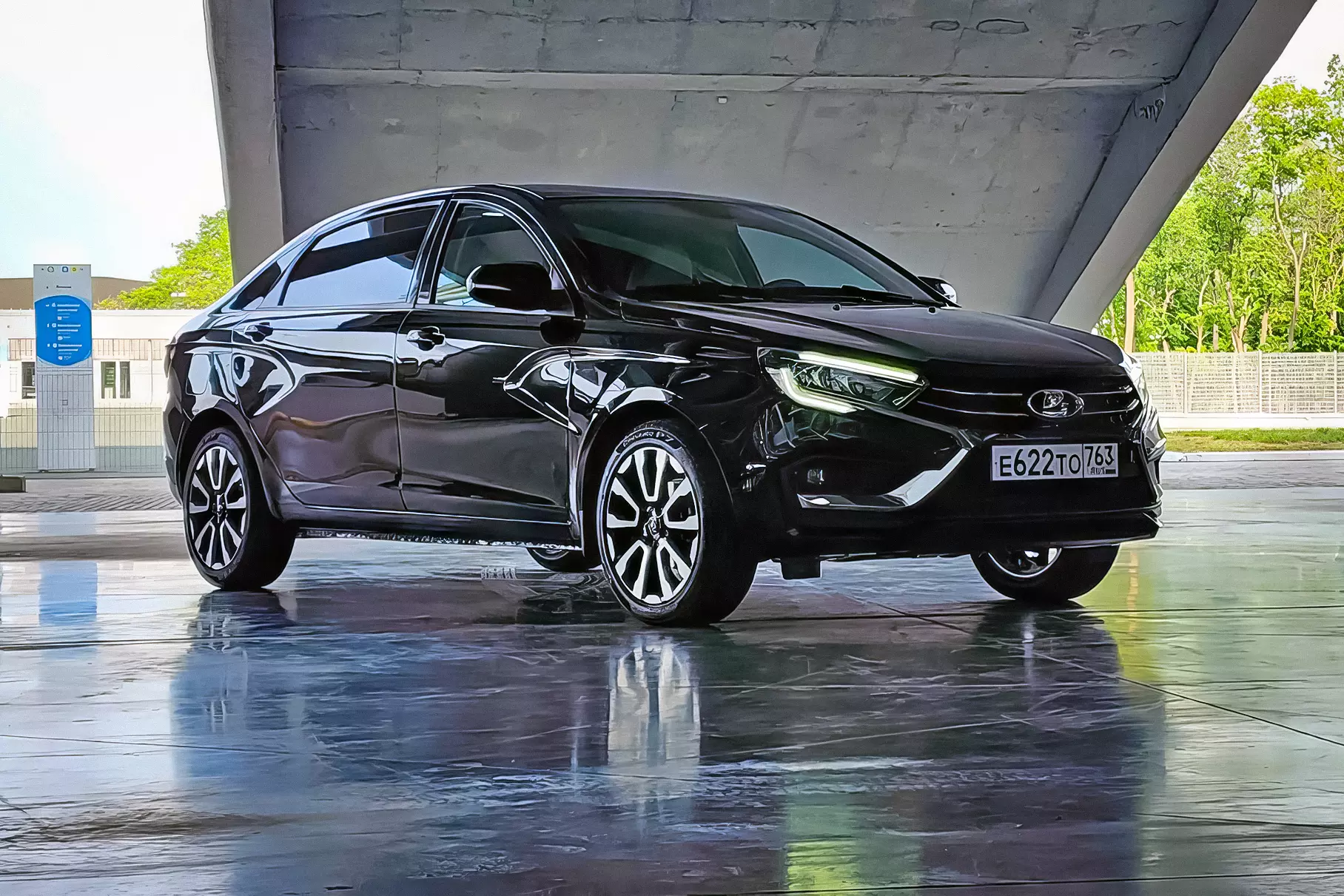 Видео: новая Lada Vesta Aura не завелась с первого раза — Motor