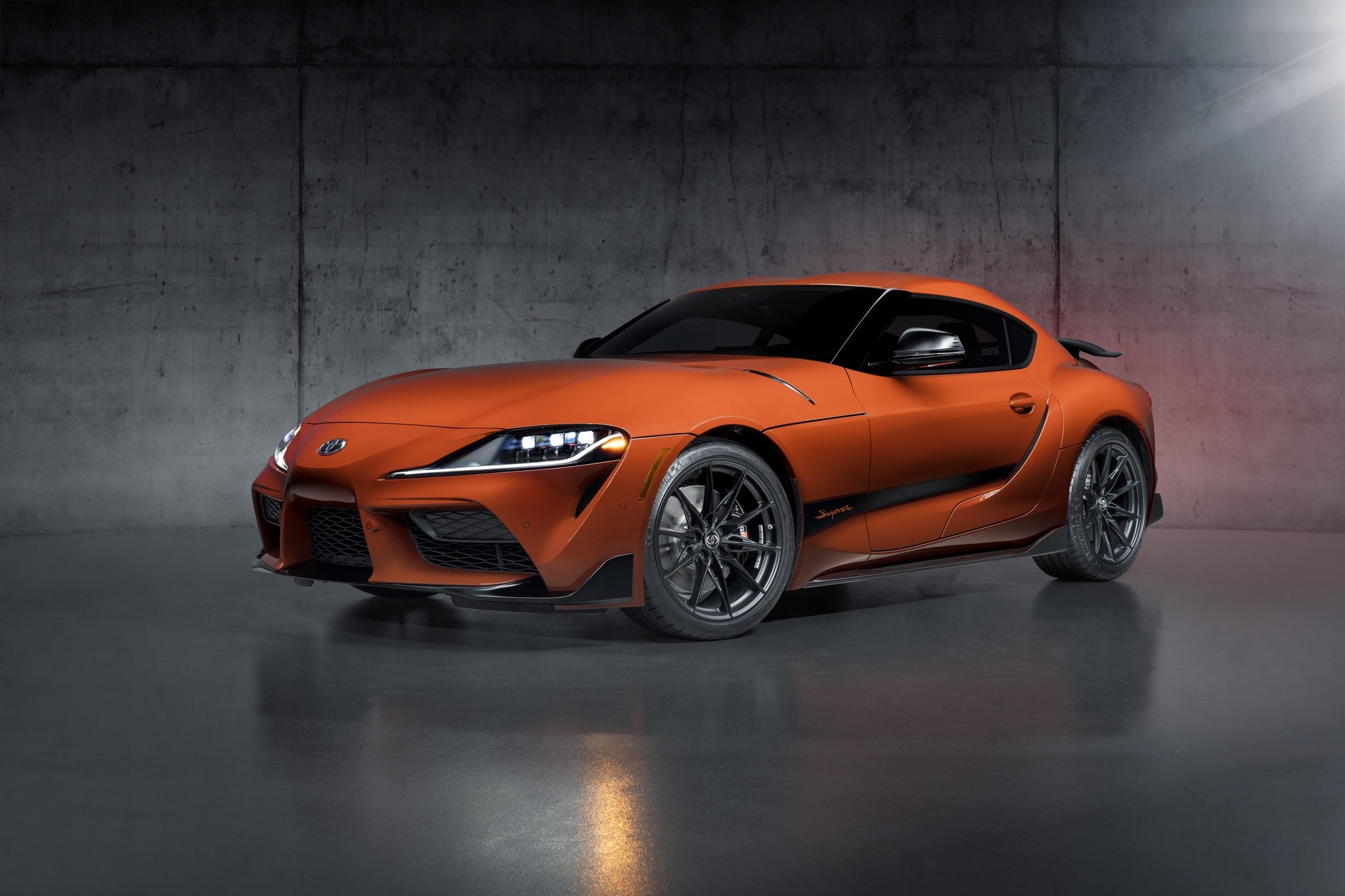 Toyota отметит 45-летие Supra особой версией спорткара — Motor