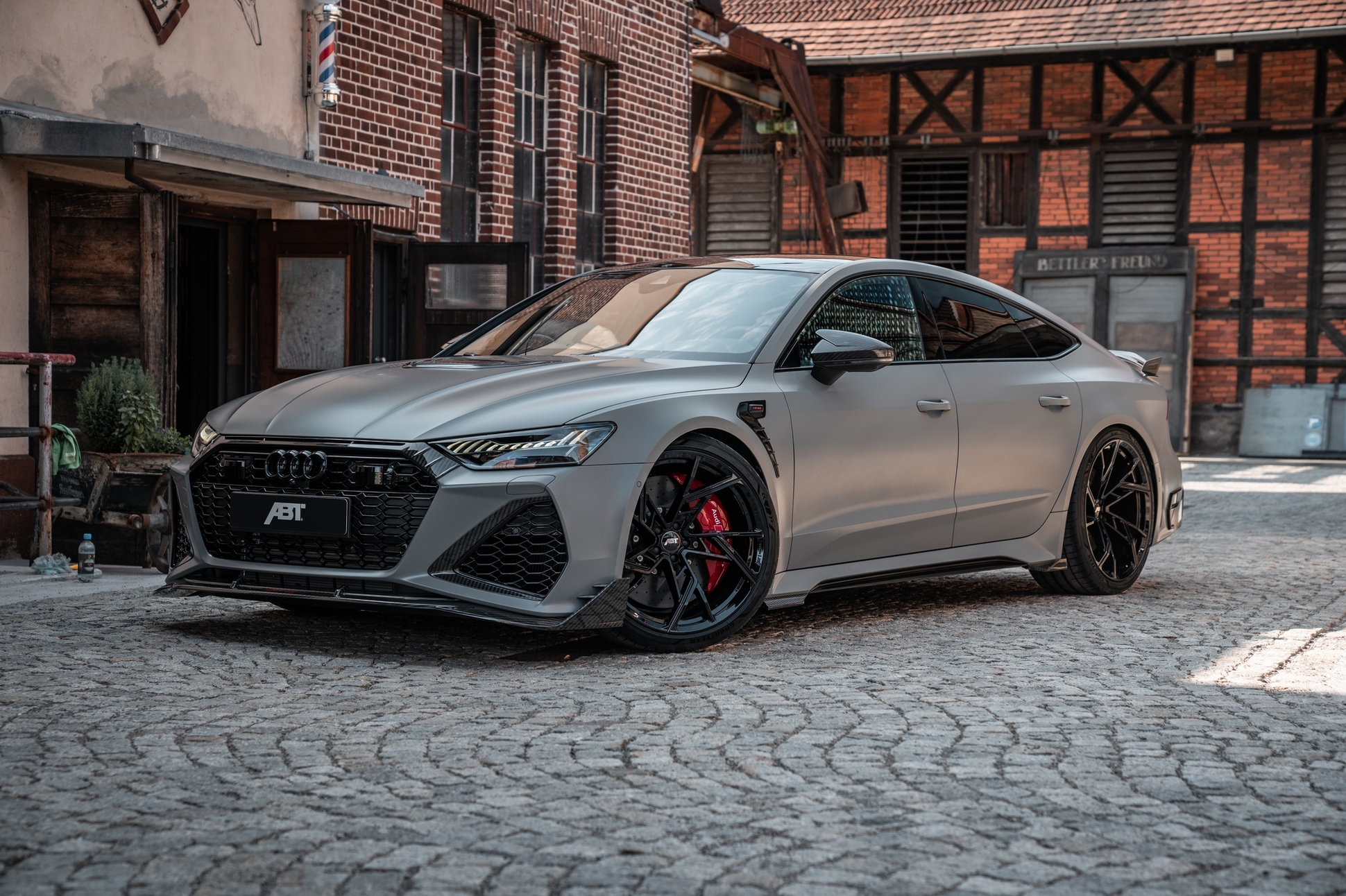 Audi RS 7 получила лимитированную 760-сильную версию — Motor