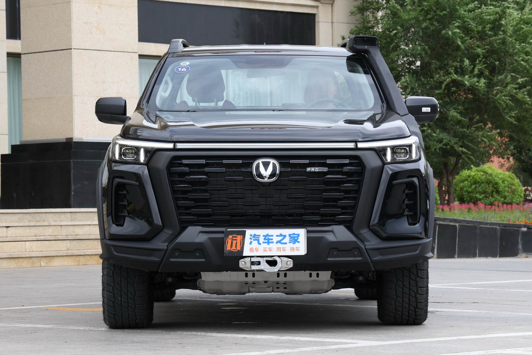 У пикапа Changan Hunter Plus появилась заводская внедорожная версия — Motor