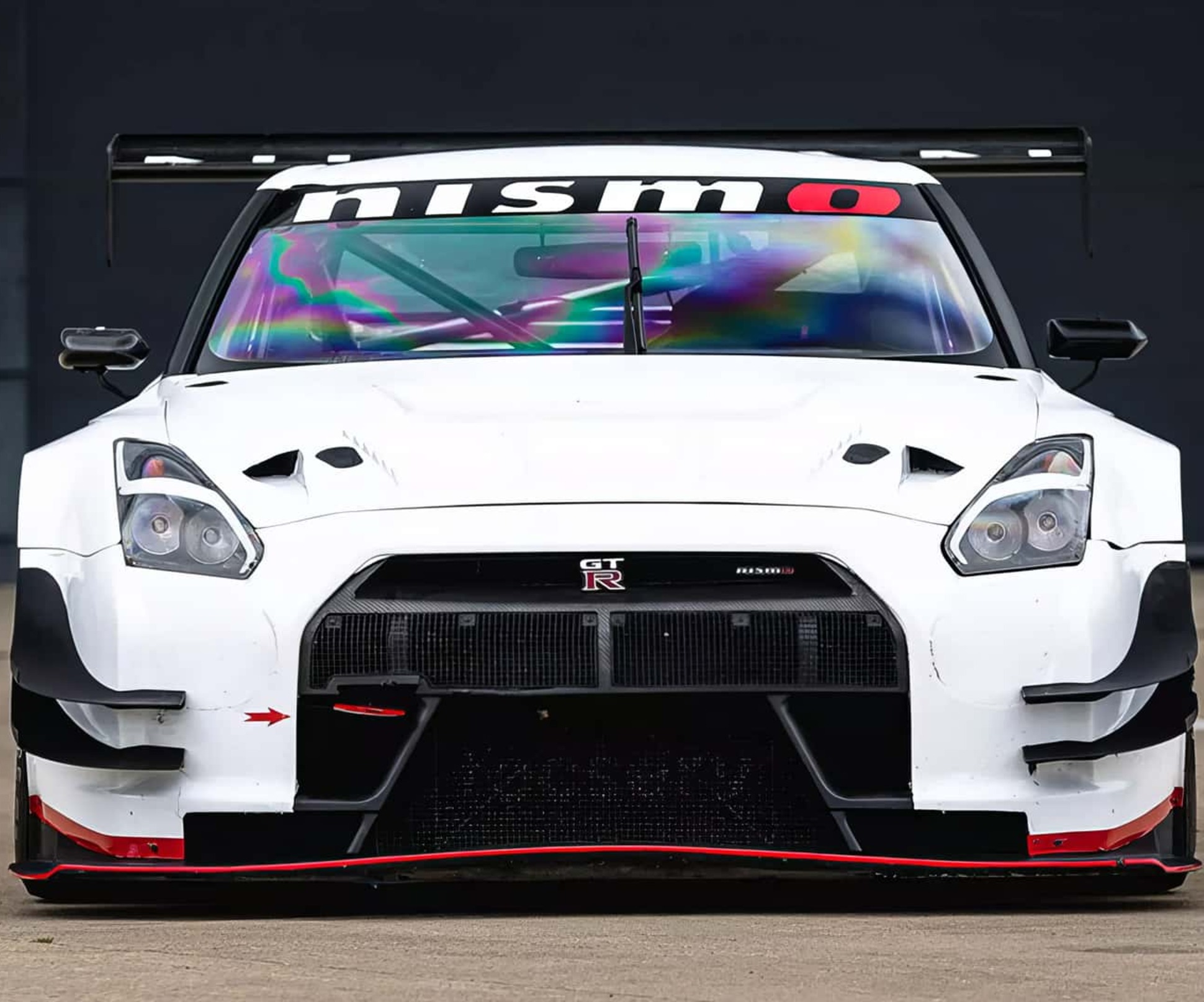 Nissan GT-R из фильма по игре Gran Turismo выставили на продажу — Motor