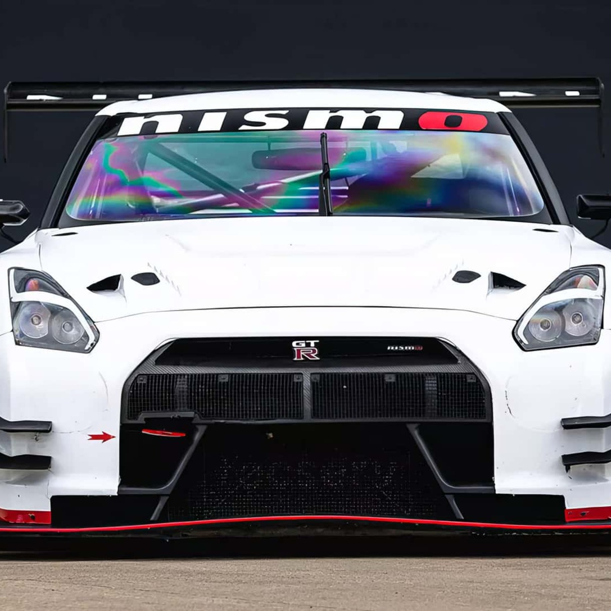 Nissan GT-R из фильма по игре Gran Turismo выставили на продажу — Motor