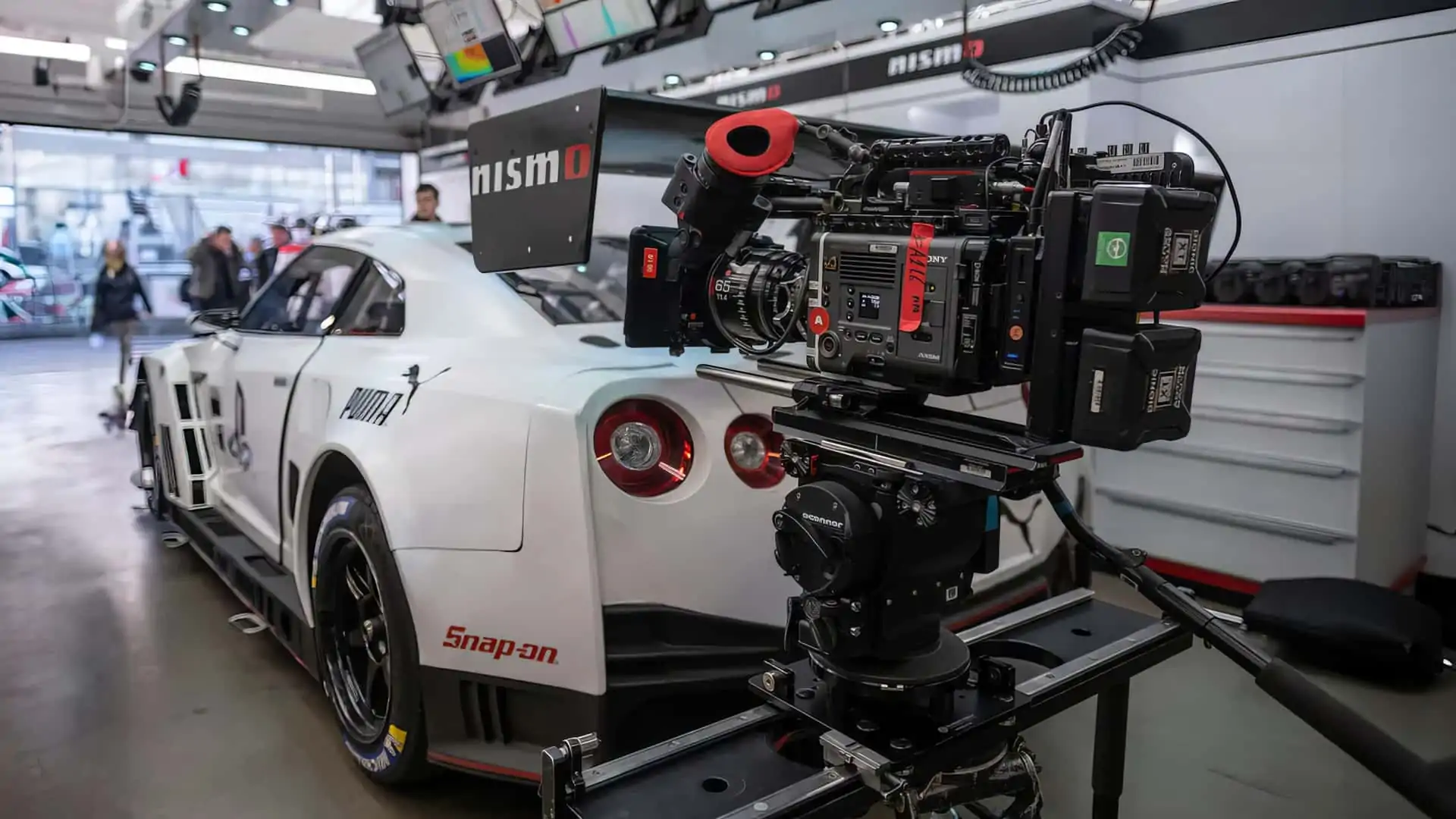 Спорткар Nissan GT-R из фильма по игре Gran Turismo выставили на продажу