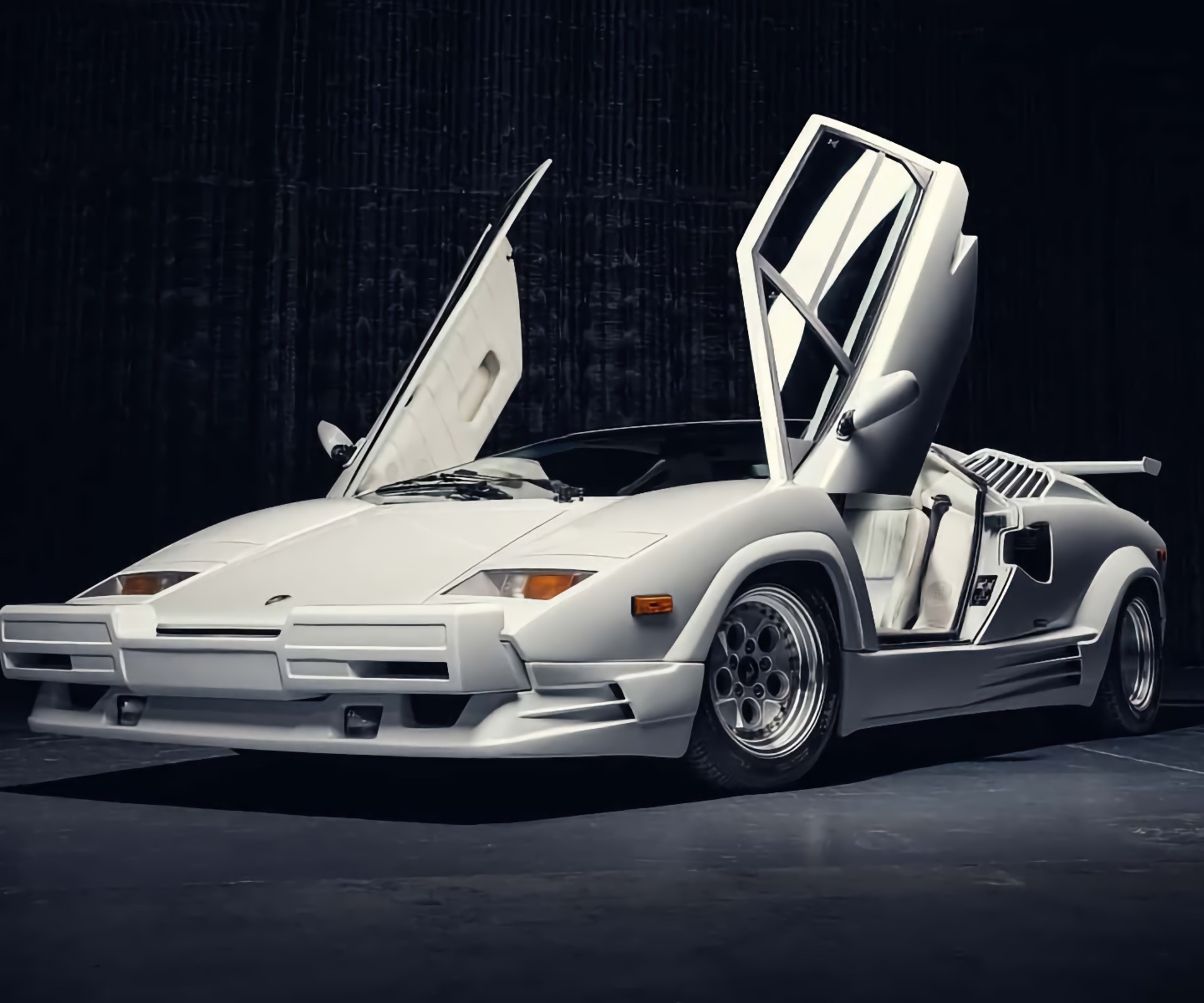 С молотка пустят Lamborghini Countach из фильма «Волк с Уолл-стрит» — Motor