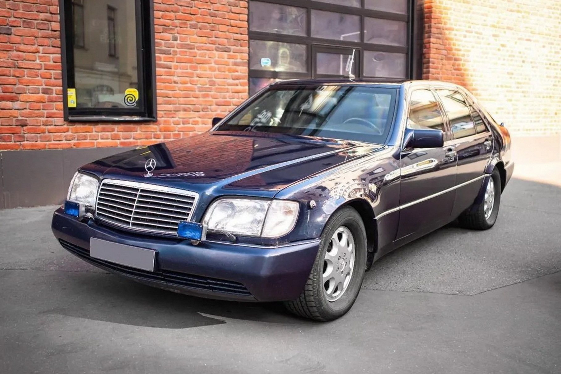 В Москве продают Mercedes-Benz W140 из Гаража особого назначения — Motor