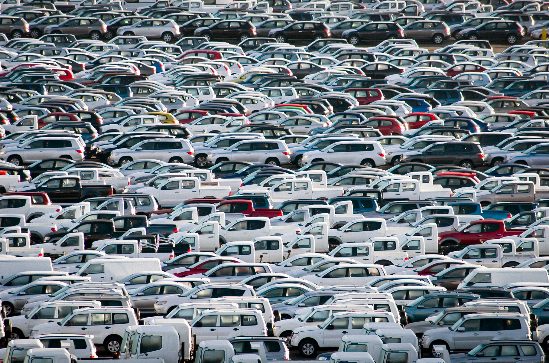 Экспорт автомобилей из Японии в Россию рухнул более чем на 40 процентов