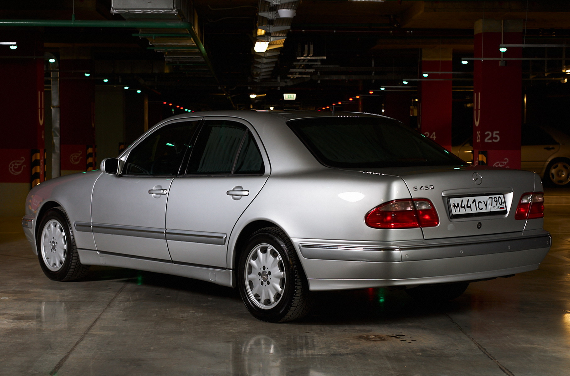 Редчайший Mercedes-Benz W210 продают в Москве по цене новой Vesta -  Рамблер/авто