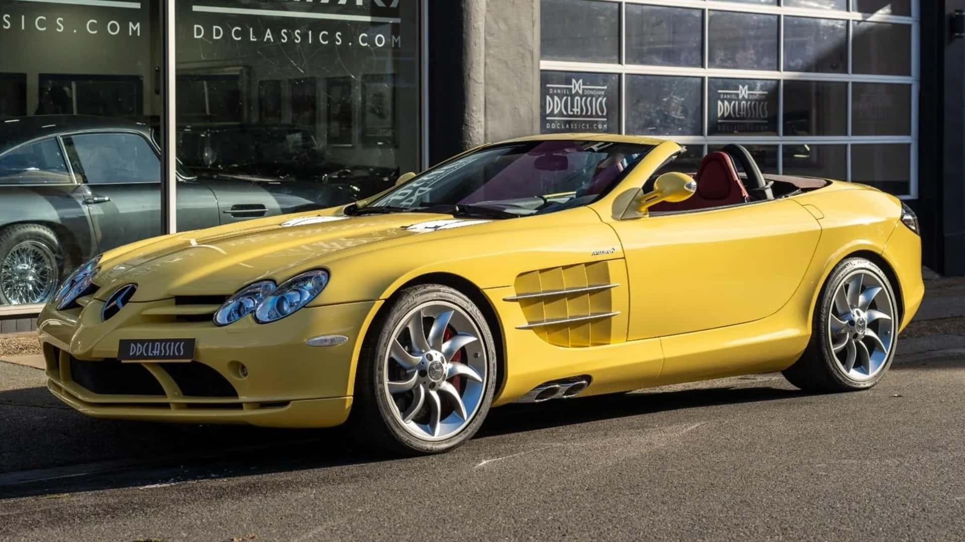 Mercedes MCLAREN SLR White Gold