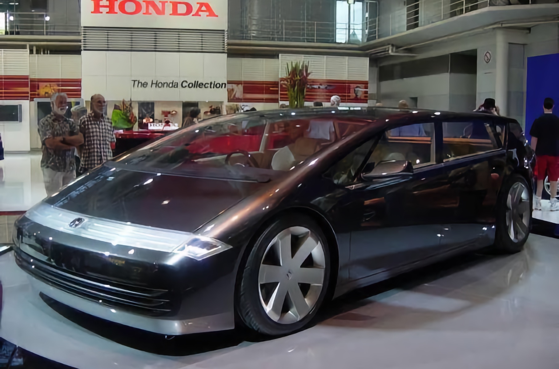 Новый концепт Honda оказался похож на шоу-кар 20-летней давности