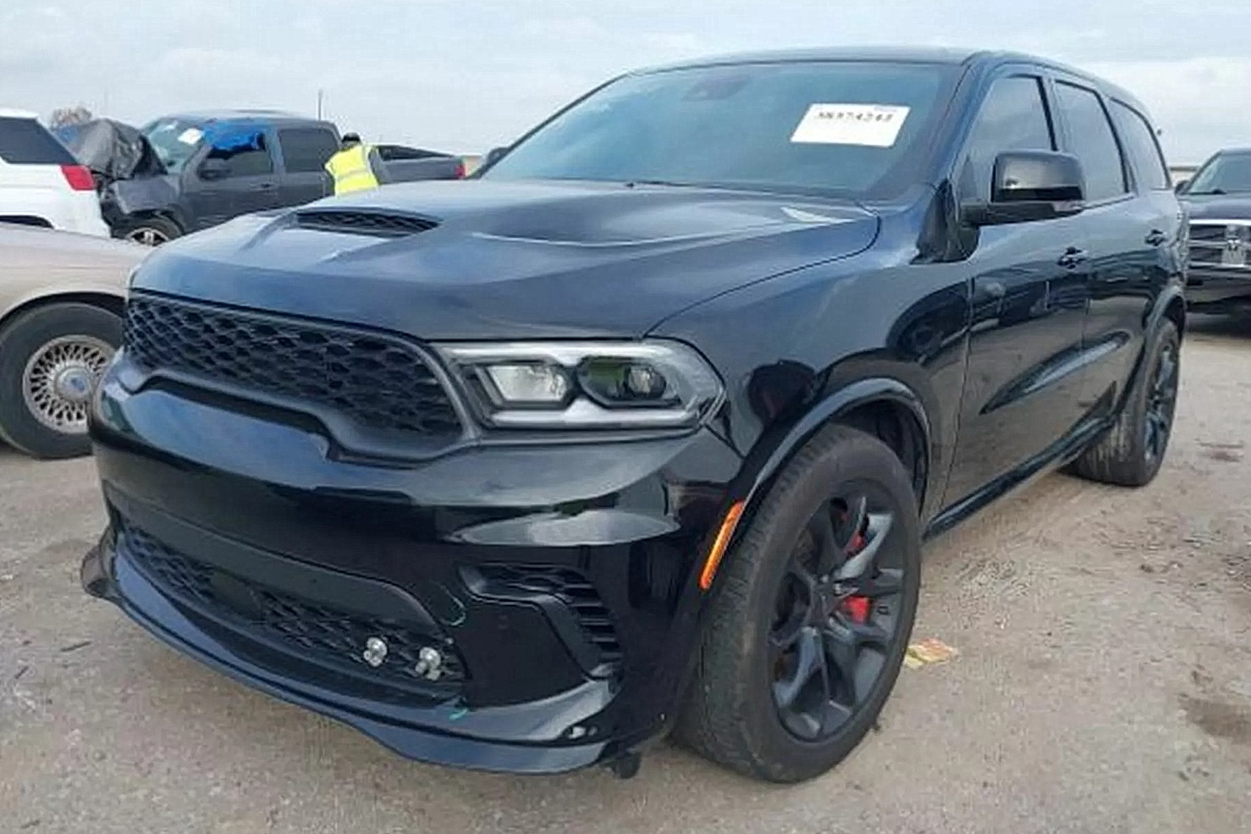 В США продадут на аукционе угнанный Durango Hellcat с перебитым VIN — Motor