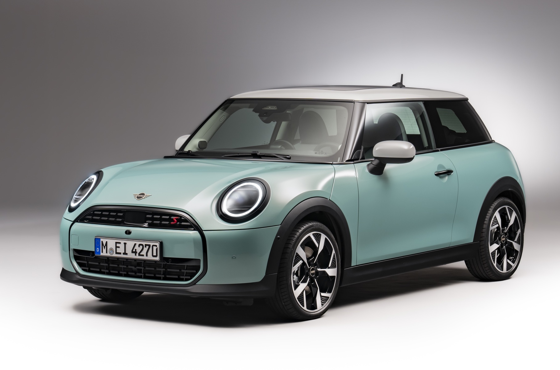 Новый MINI Cooper вышел в версии с ДВС — Motor