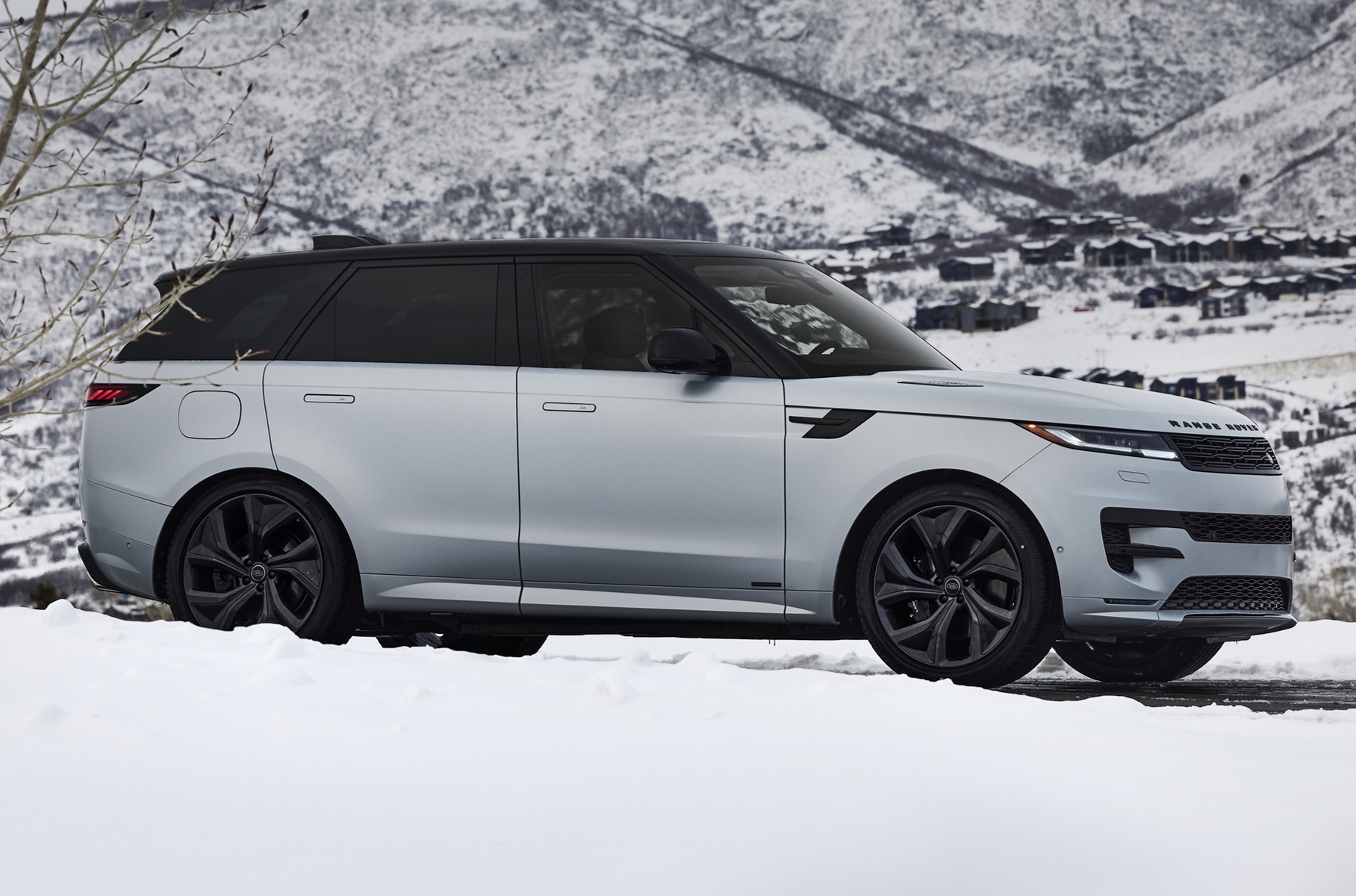 Range Rover Sport получил лимитированную версию для горнолыжников — Motor