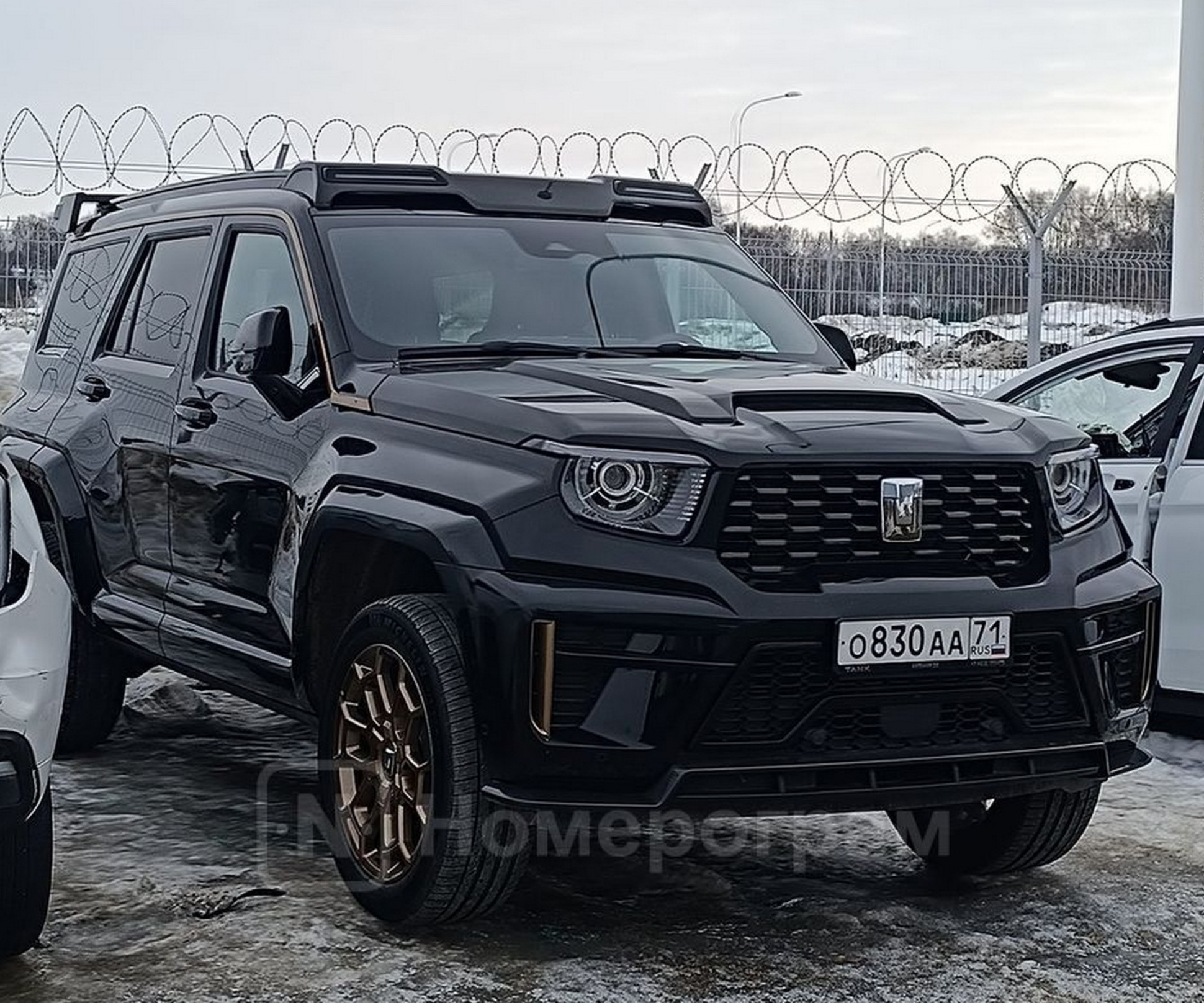 Фотофакт: российский завод Great Wall тестирует новейший Tank 700 — Motor