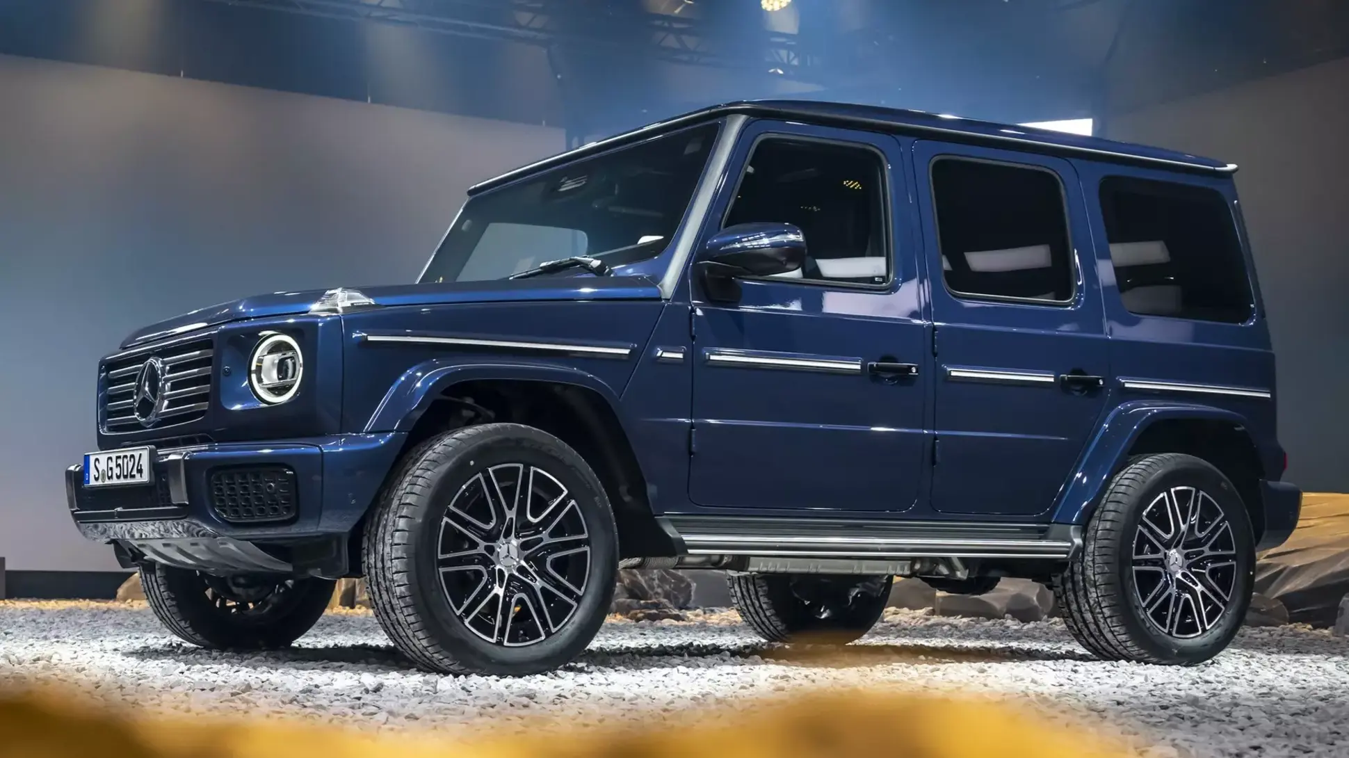 Обновлённый Mercedes-Benz G-Class, новый «Всемирный автомобиль года» и  большой кроссовер Genesis: главное за неделю — Motor