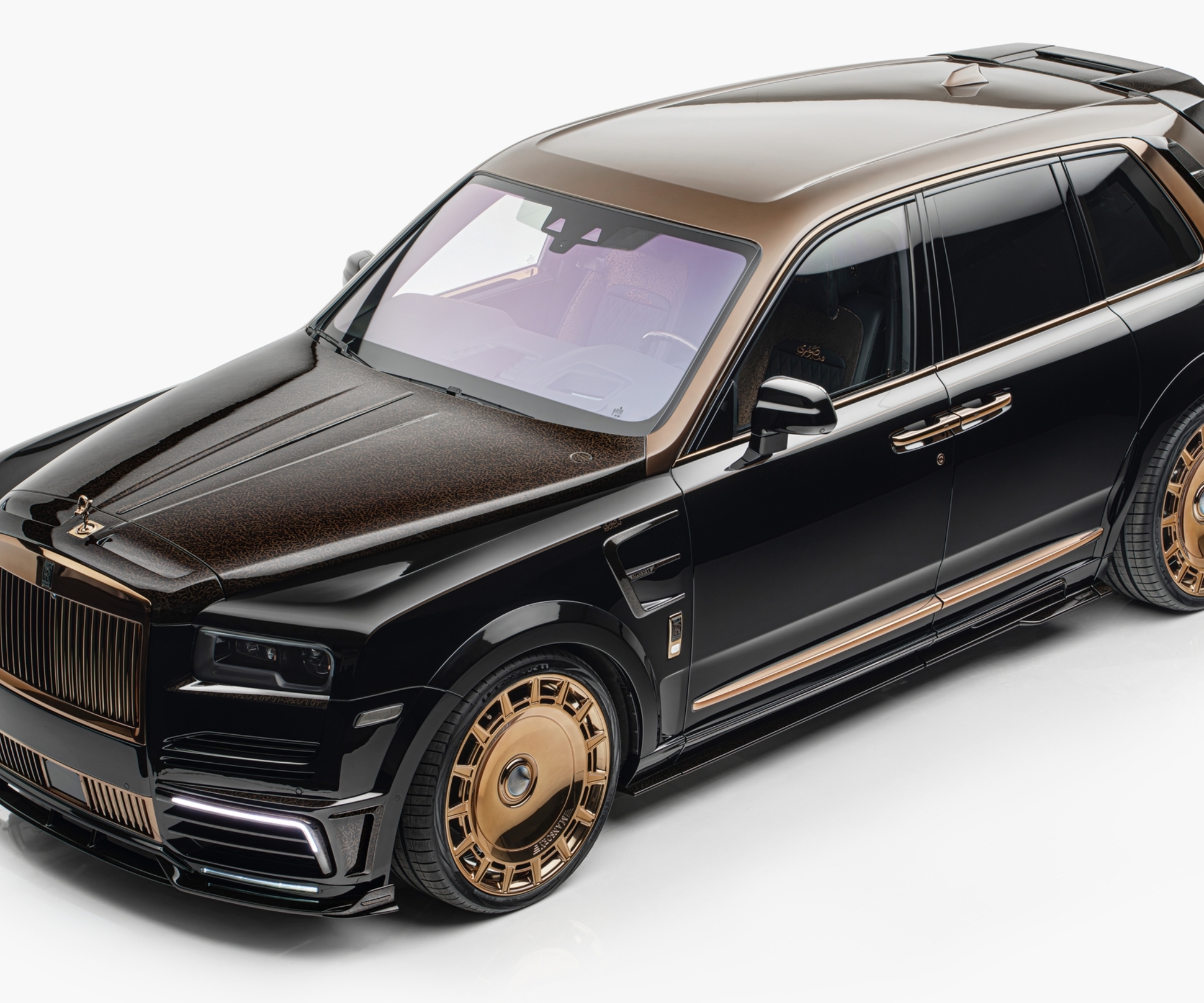 Mansory построила «арабский» Rolls-Royce Cullinan — Motor