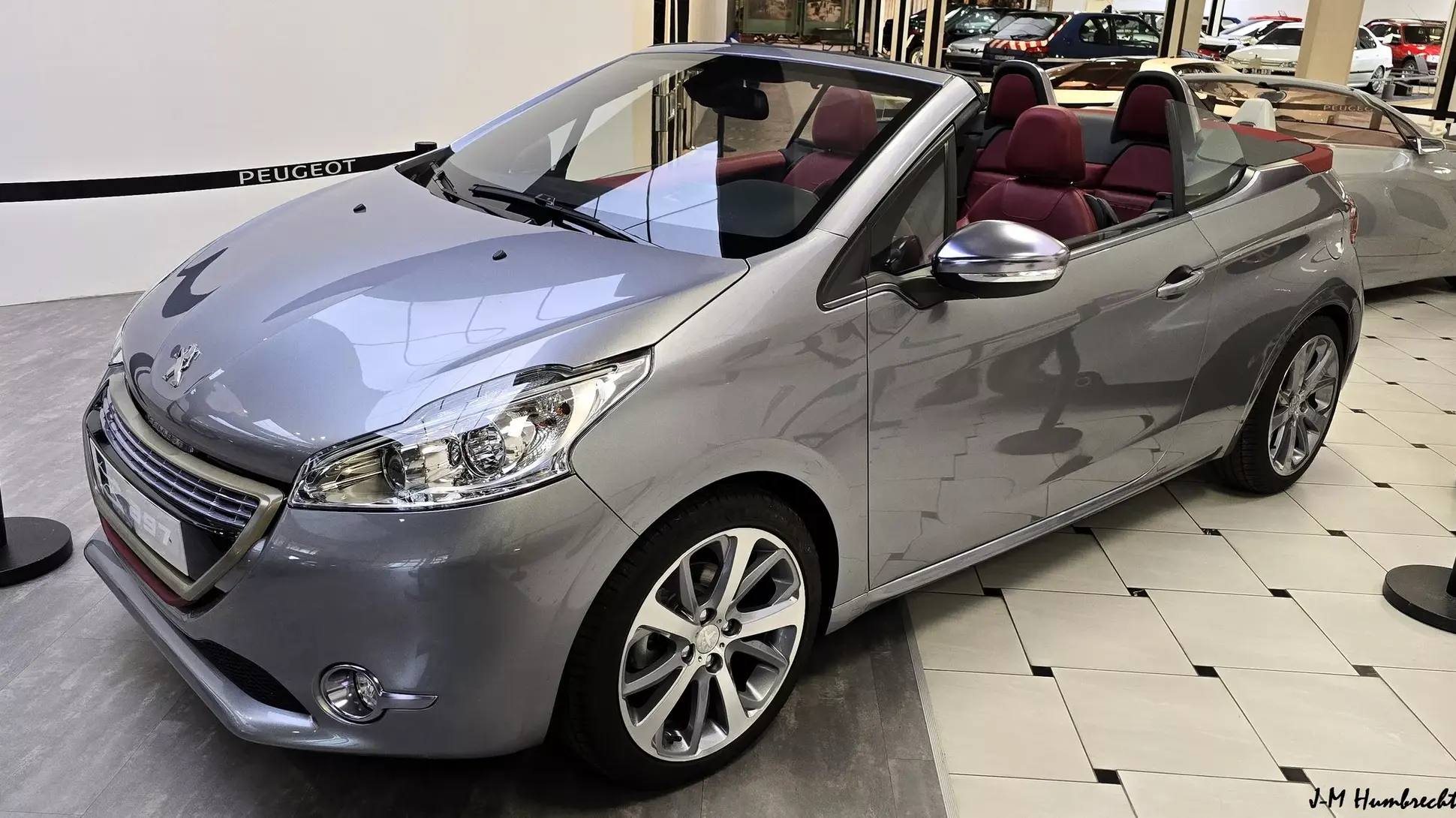 Peugeot показала кабриолет 208, которого никогда не было — Motor