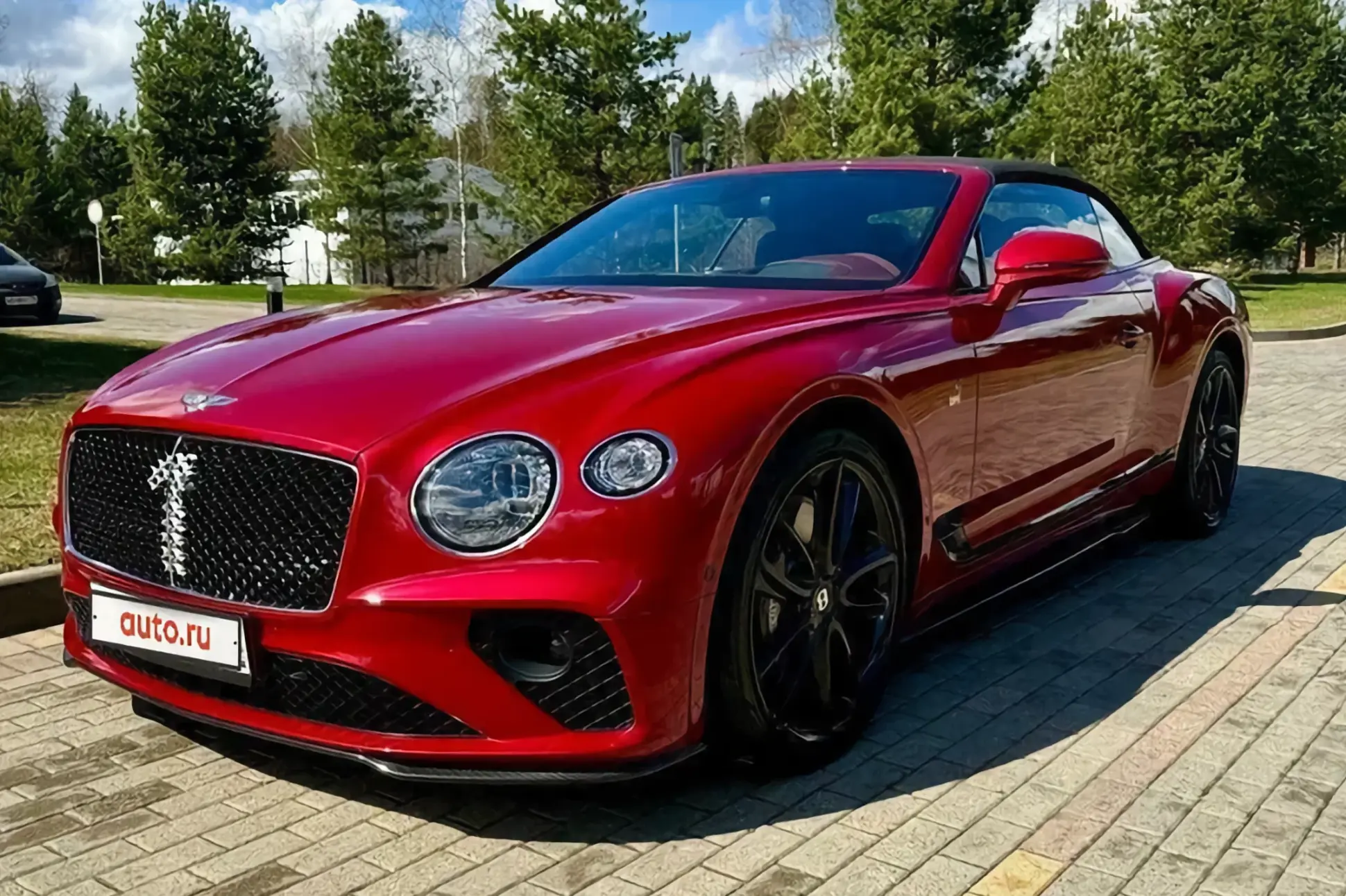 В Москве продают редчайший Bentley Continental GTC в идеальном состоянии —  Motor