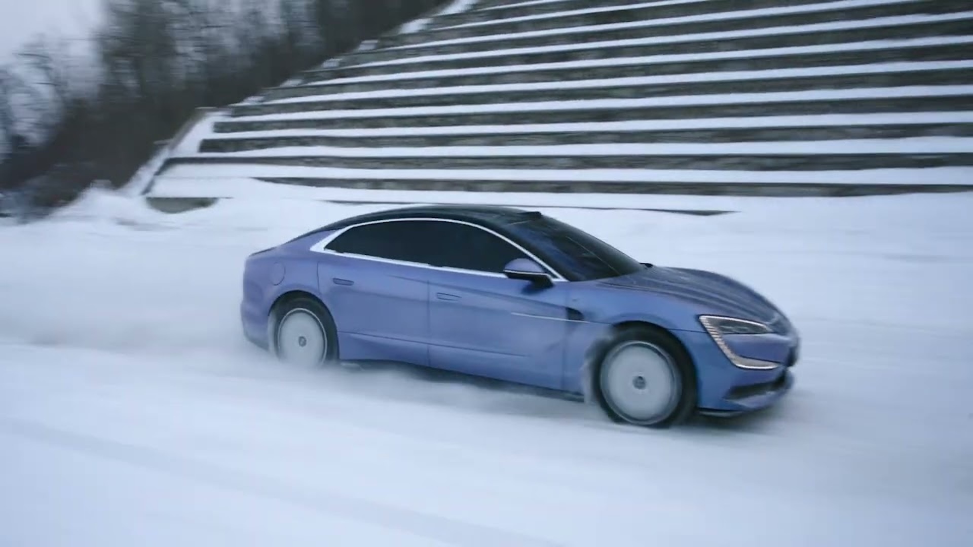 Электроседан BYD Yangwang U7 повторил старый рекламный трюк Audi
