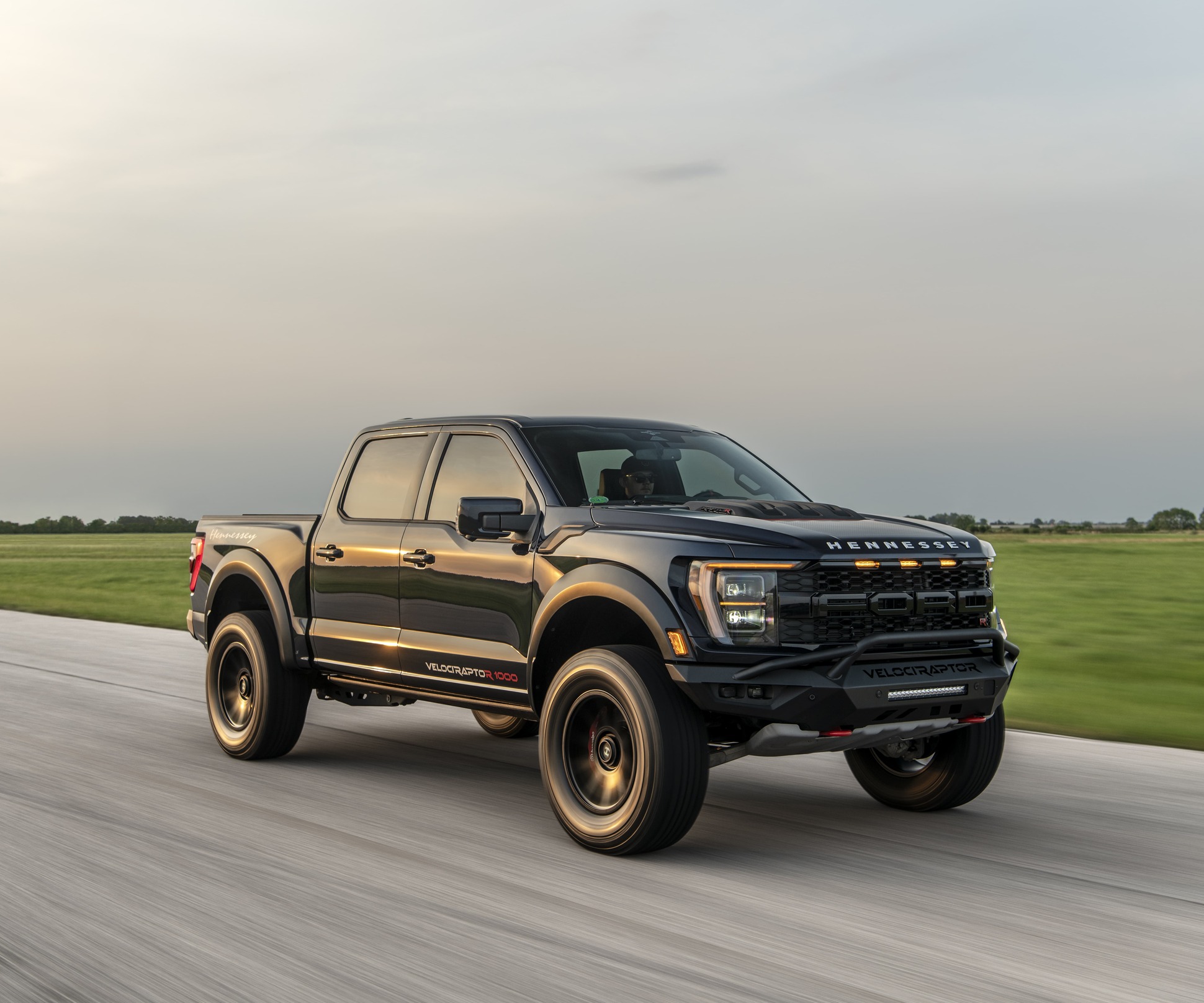 Hennessey начала выпускать 1000-сильный суперпикап Ford F-150 Raptor — Motor