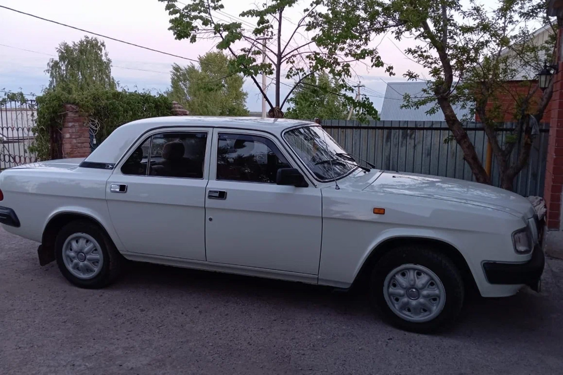 В Оренбурге продают ГАЗ-3110 Волга 1997 года выпуска за 950 тысяч рублей