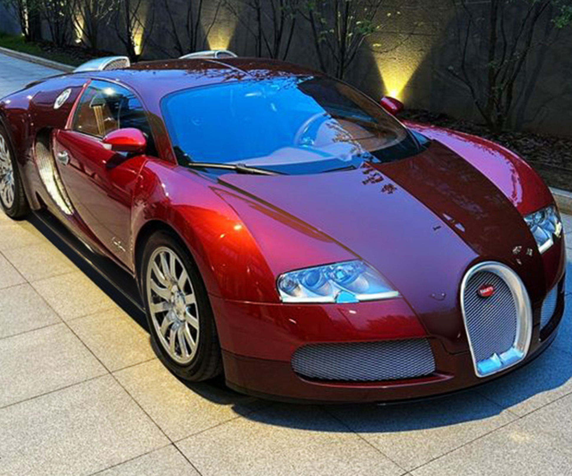 17-летний Bugatti Veyron продают в Москве за 185 миллионов рублей — Motor