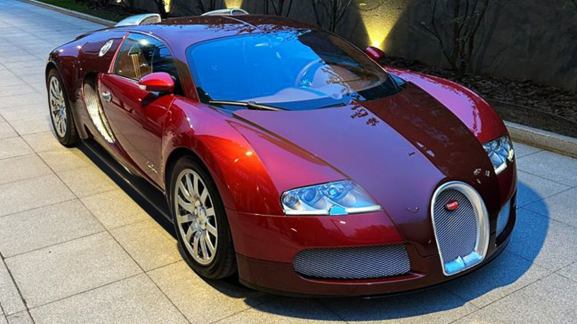 17-летний Bugatti Veyron продают в Москве за 185 миллионов рублей — Motor