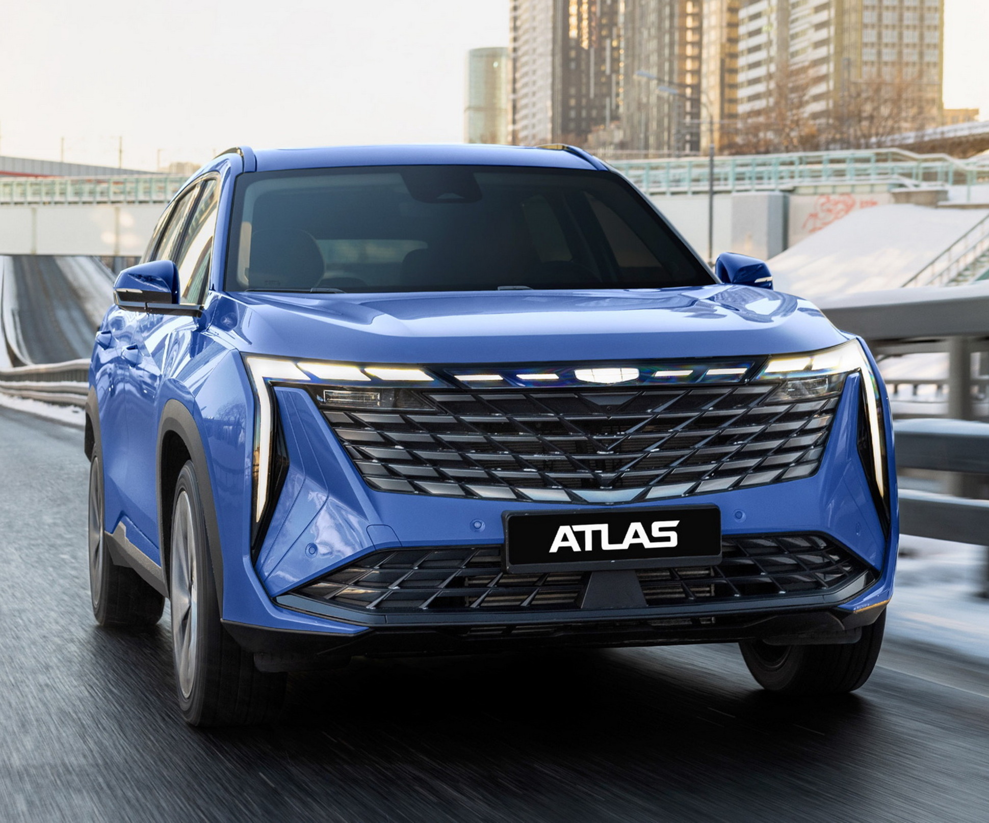 Новый Geely Atlas получит в России полный привод и японский автомат — Motor