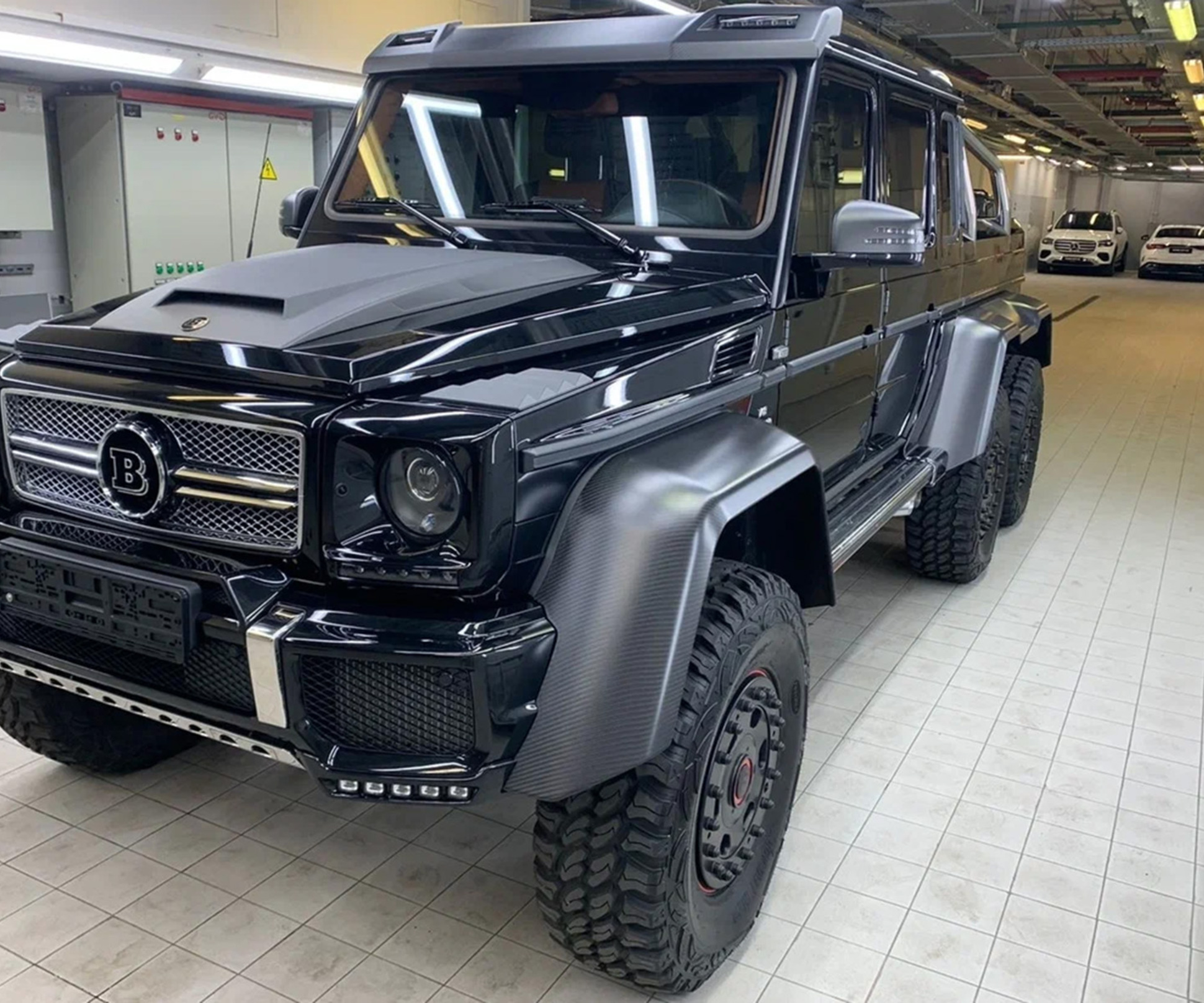 11-летний «Гелик» от Brabus продают в Москве за 150 миллионов рублей — Motor