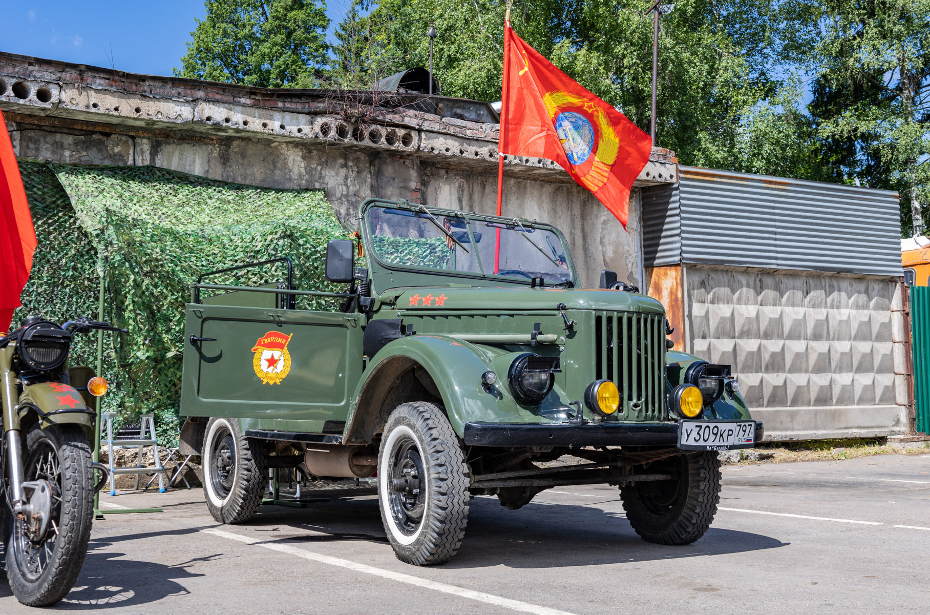 Самые яркие автомобили ретрофестиваля «Автобаза»