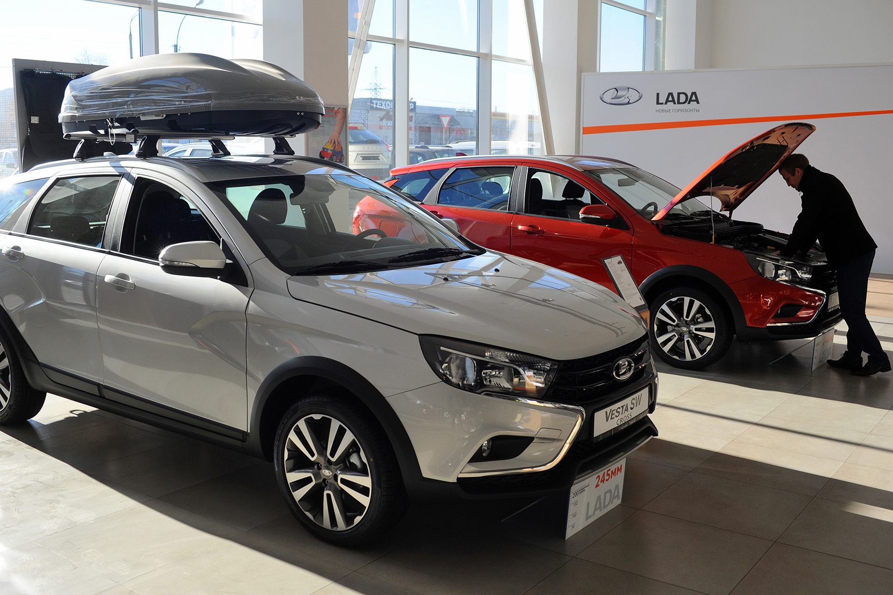 Седан Lada Vesta в Беларуси стоит на сотни тысяч дешевле, чем в России