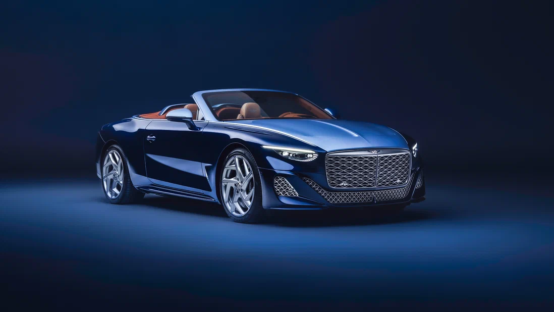 Bentley представила Batur отделанный платиной родстер Batur
