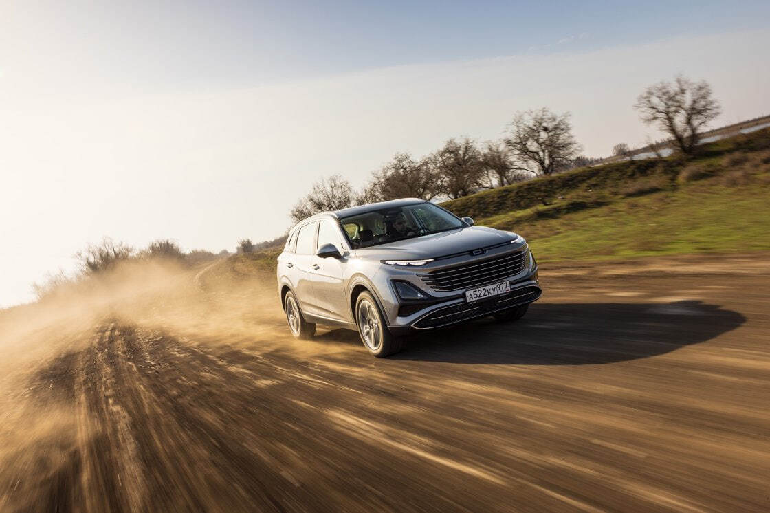 РГ: в 2026 году появятся локализованные Bestune Т90, В70 и обновленный Т77