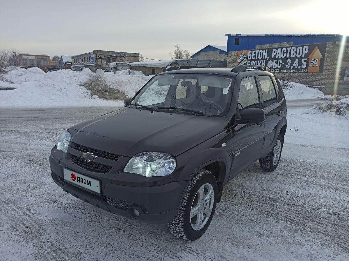 В Челябинске продают нестандартный Chevrolet Niva с двигателем Toyota 3S