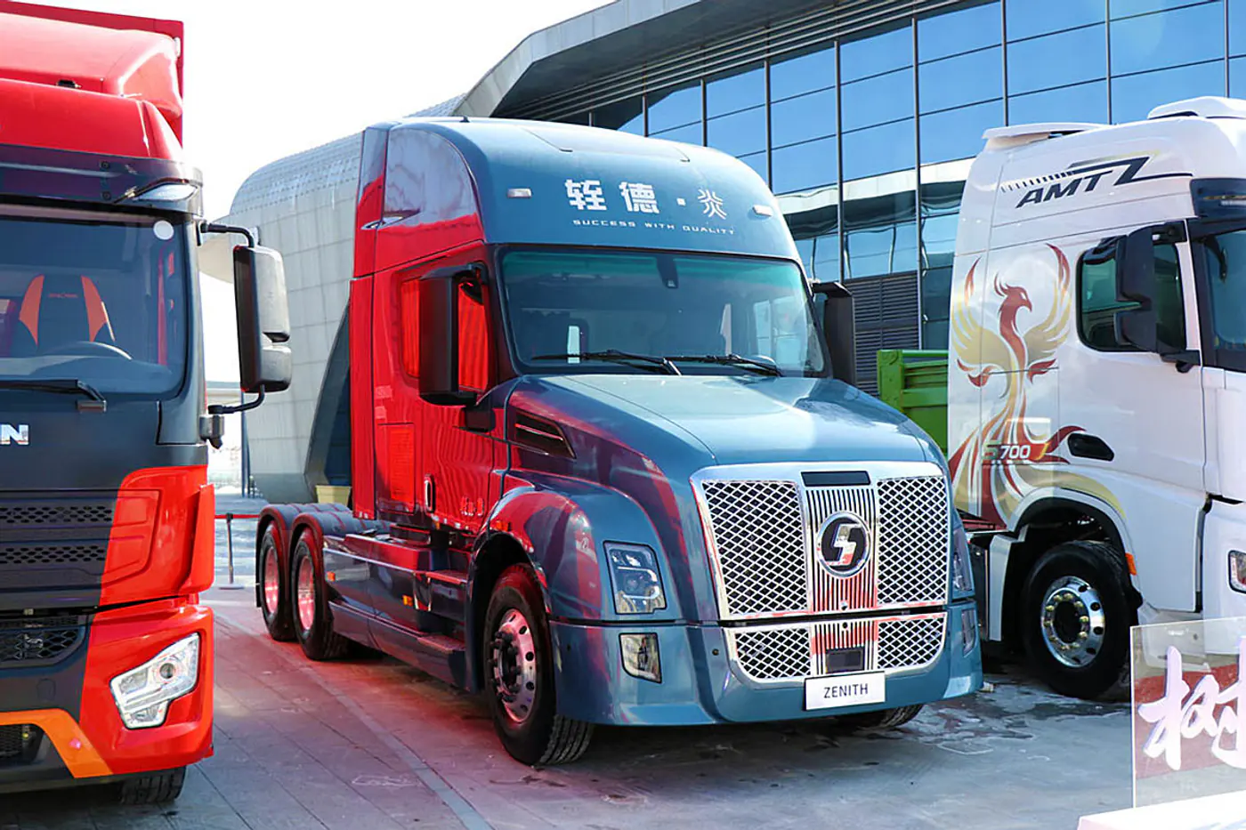 JAC, Shacman и Chenglong начали выпуск капотных грузовиков